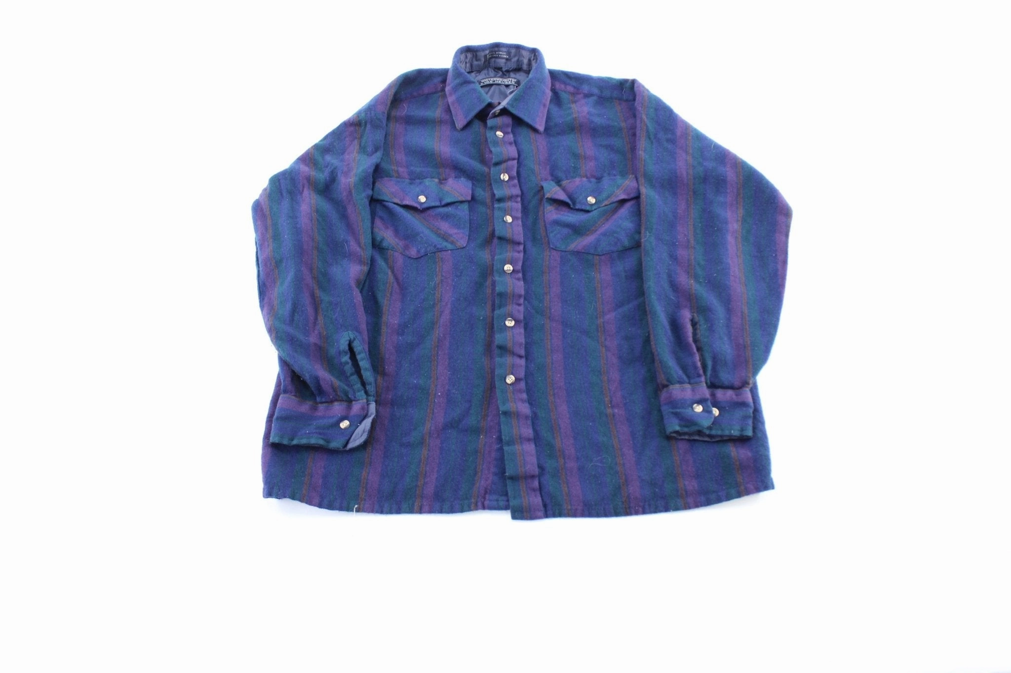 Modern Relaxed 80's Winterweights by Van Heusen Striped LS Button Down