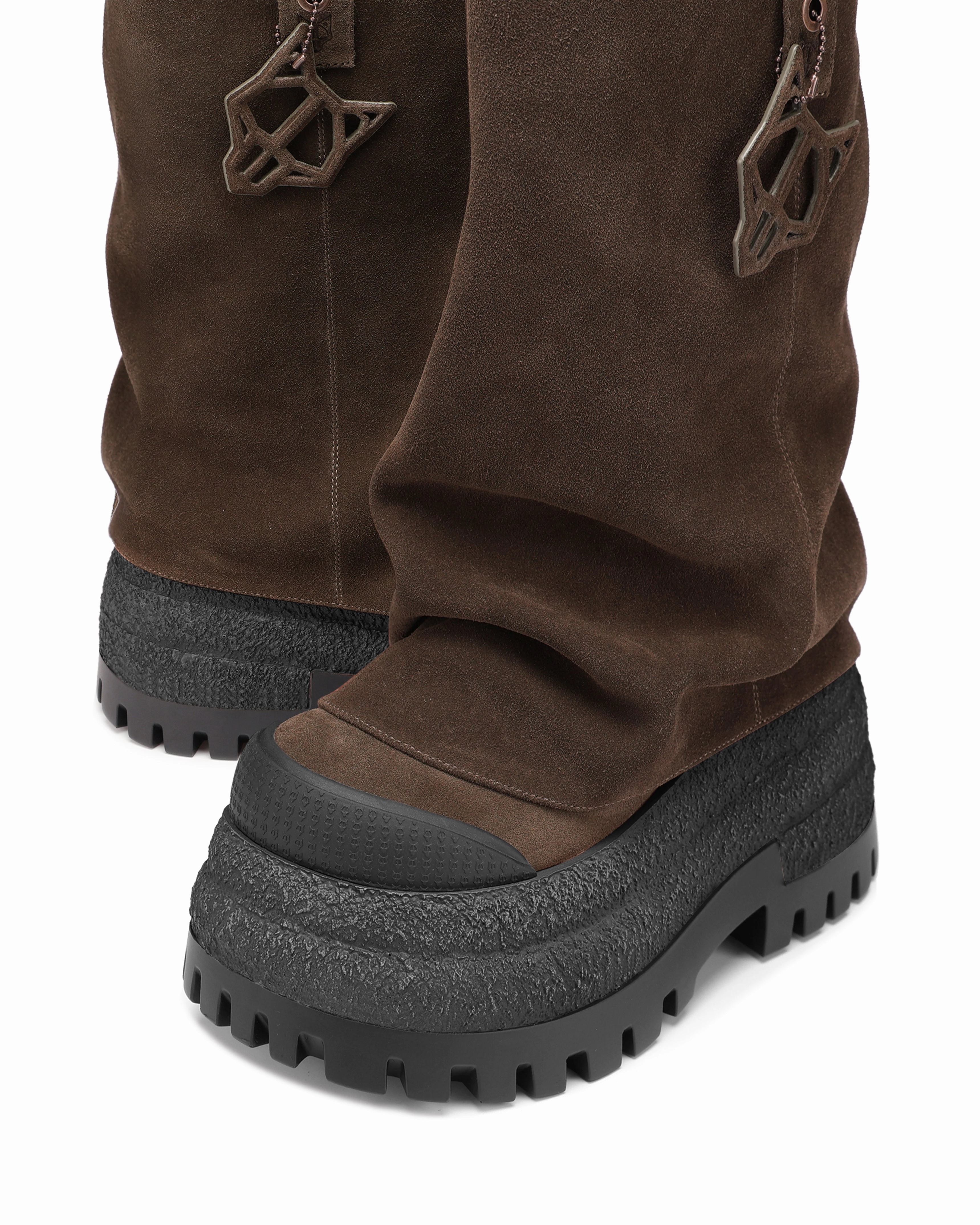 Disturb Chocolate Suede Smooth Fit Creative Look