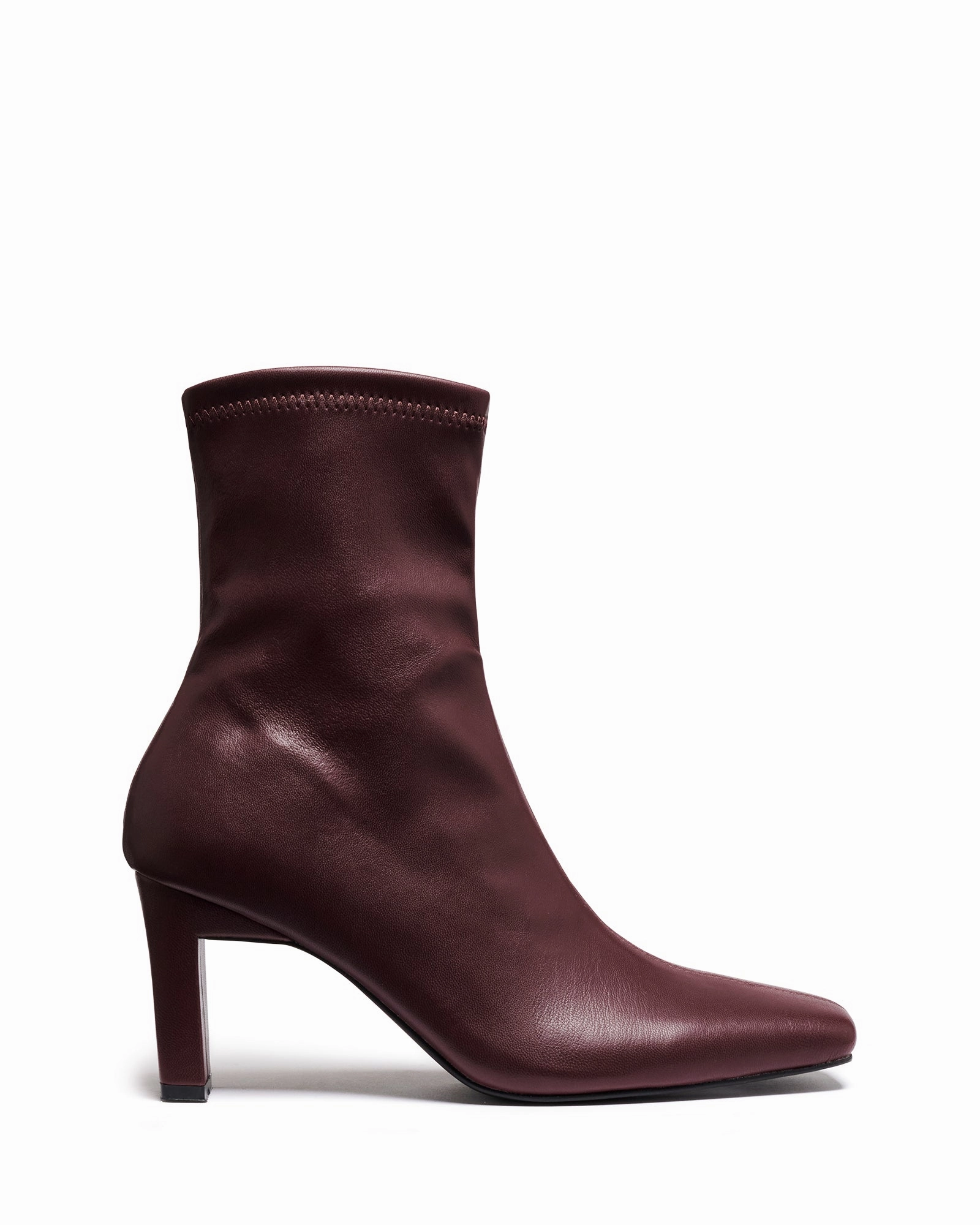 Earth Tones Bette Ankle Boot Bordeaux Smooth