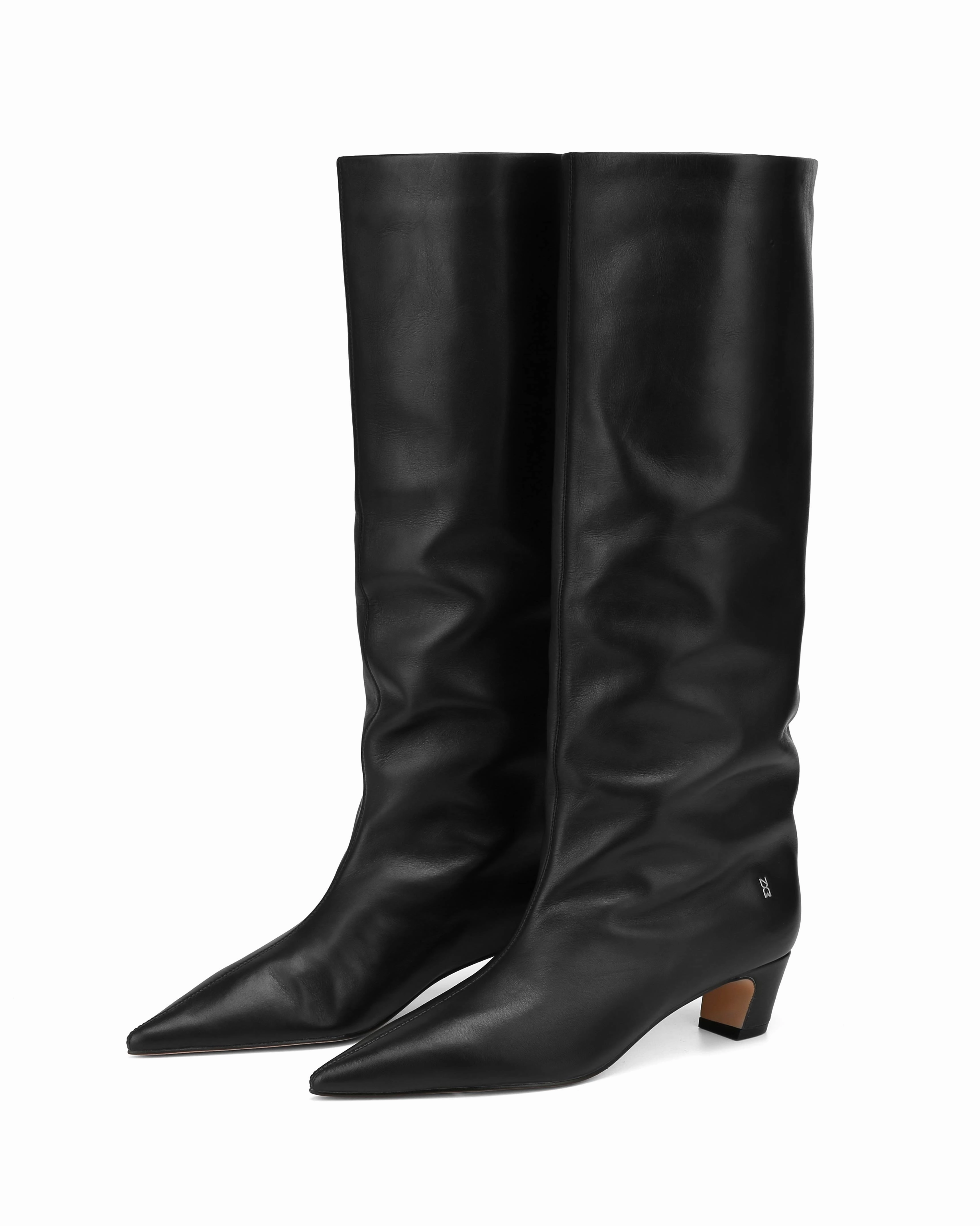 Blaze Black Leather Comfort In Style