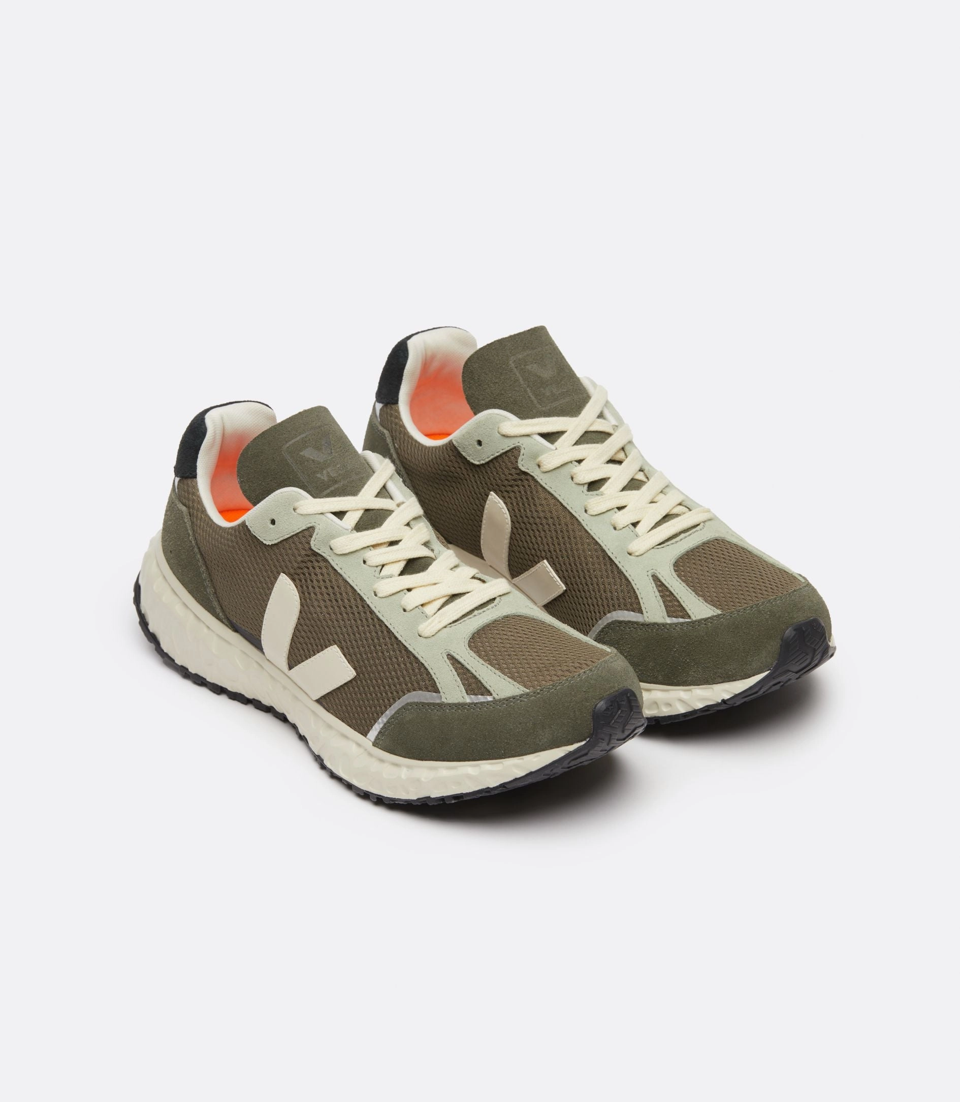 W Condor Royale Kaki/Pierre Alveomesh Breathable Collar Padding