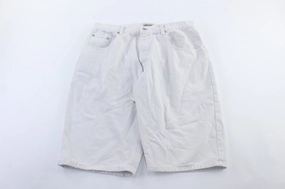 Guess Logo Patch White Shorts Stretchable NoBuckleDesign