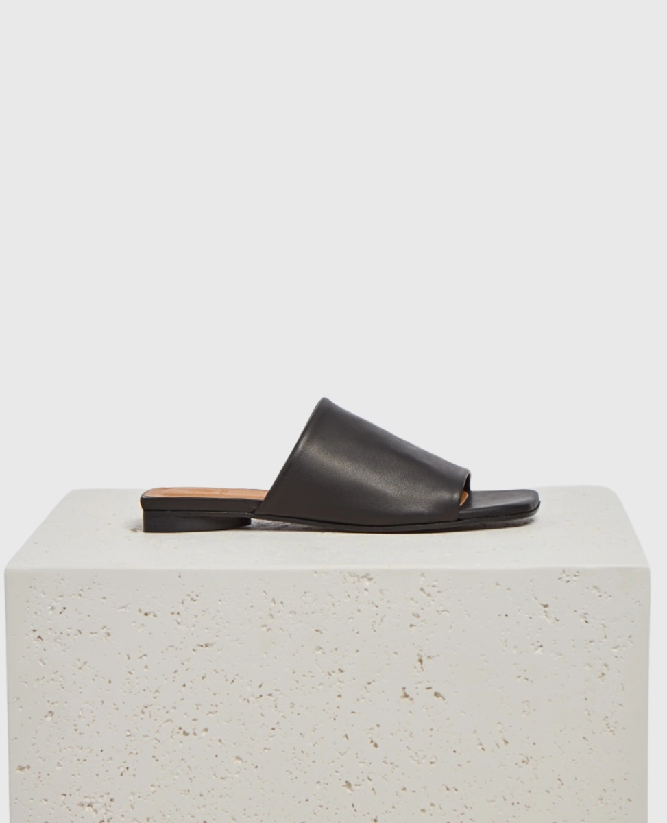 Platform Sole Ferhana Sandal