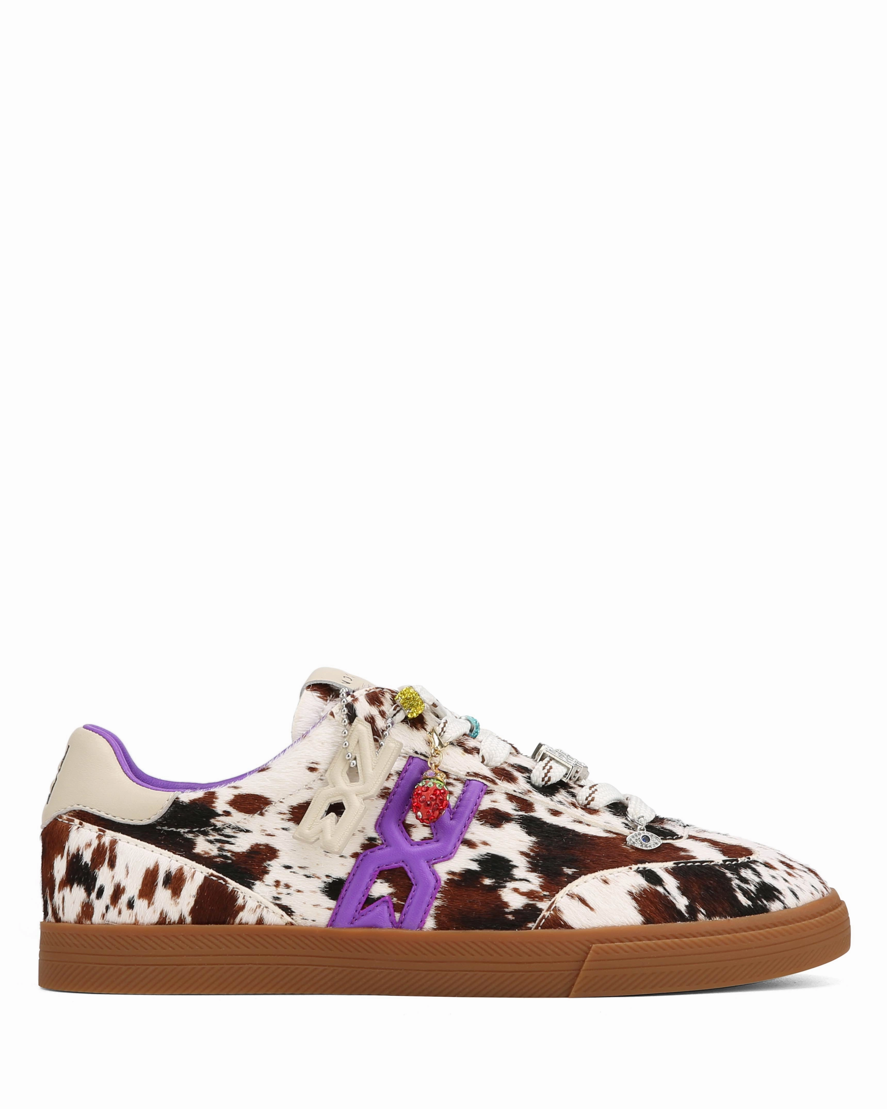 Dynamic look Hiking Path Cosmic Pony