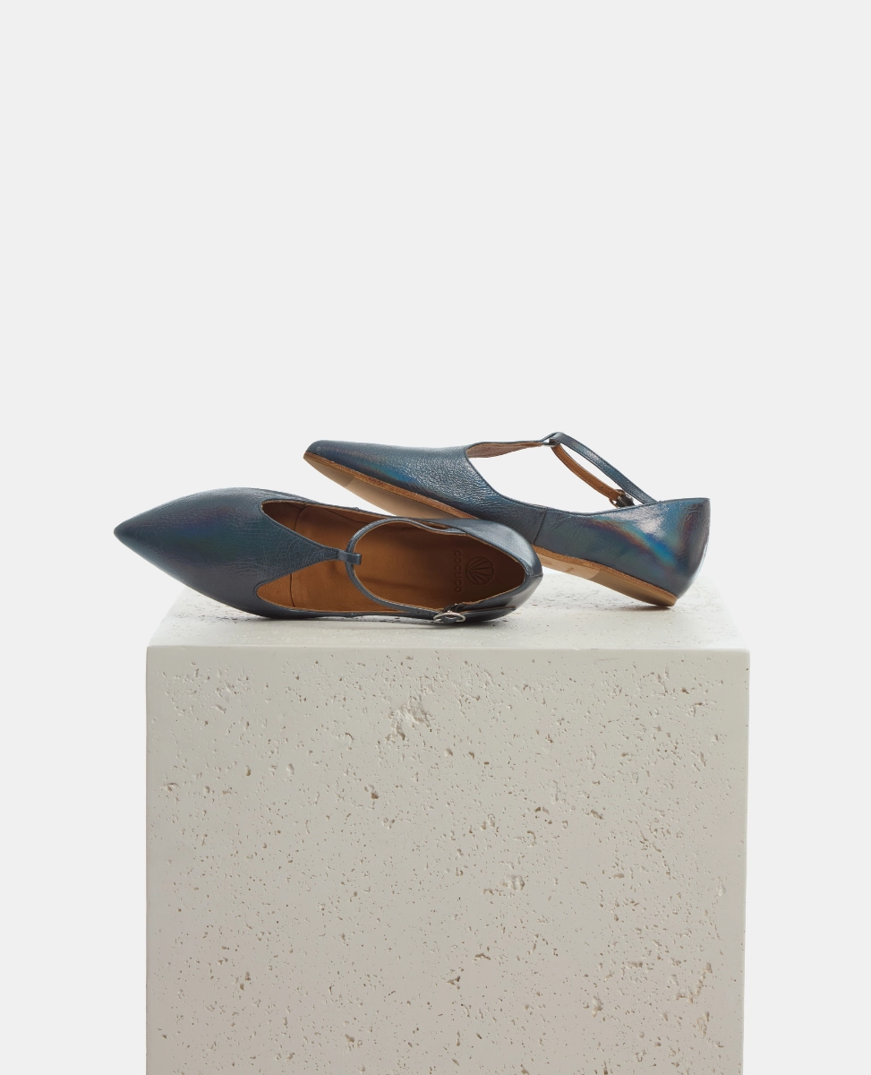 Daily Fit Trendy Footwear Devant T-Strap