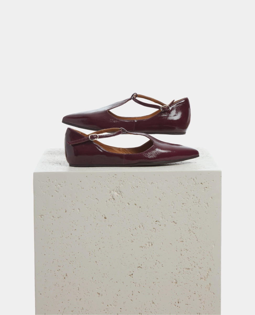 Devant T-Strap Stylish Support