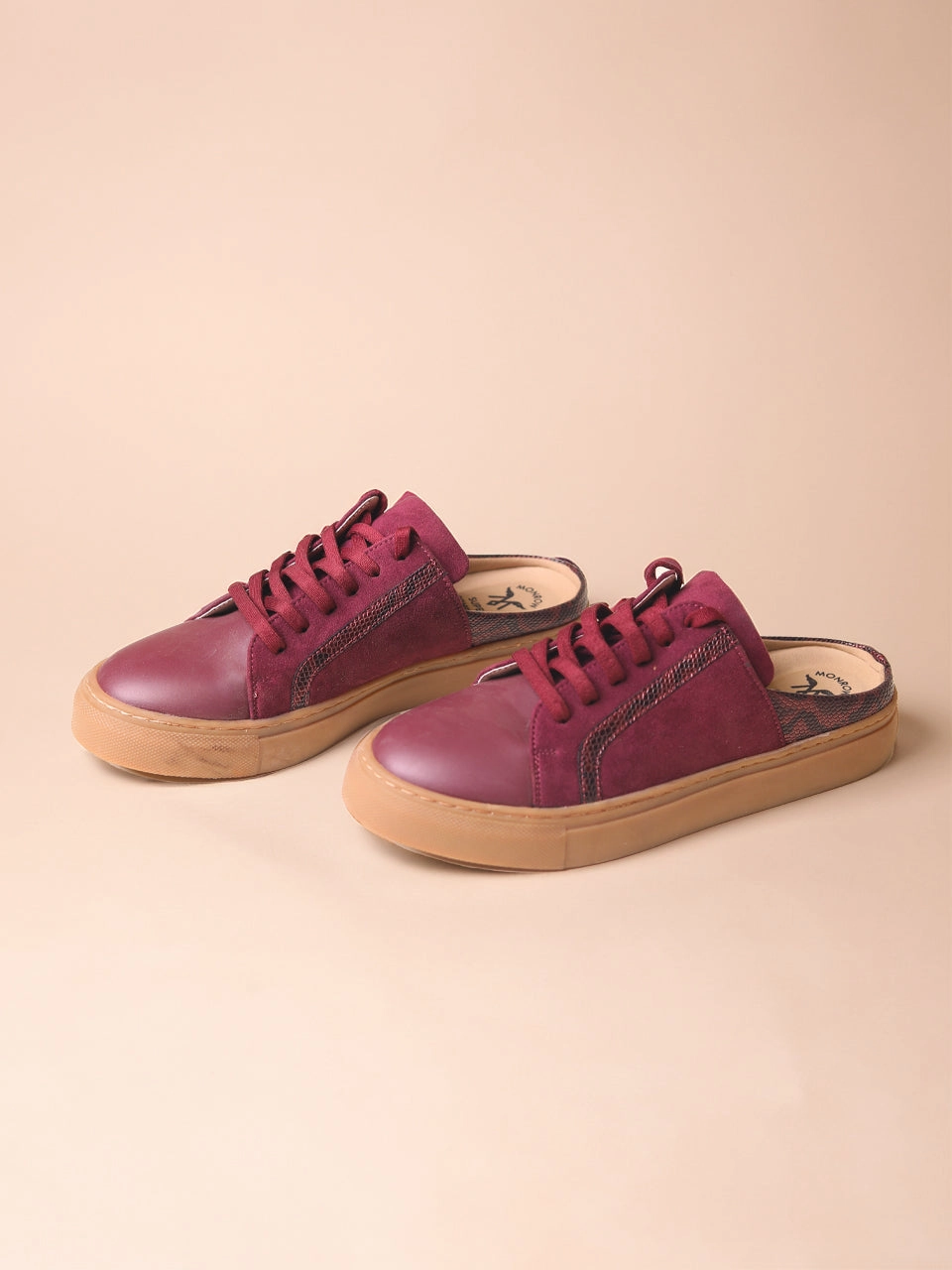 Nicola Maroon Flat Sneakers Cushioned Sole Dynamic look