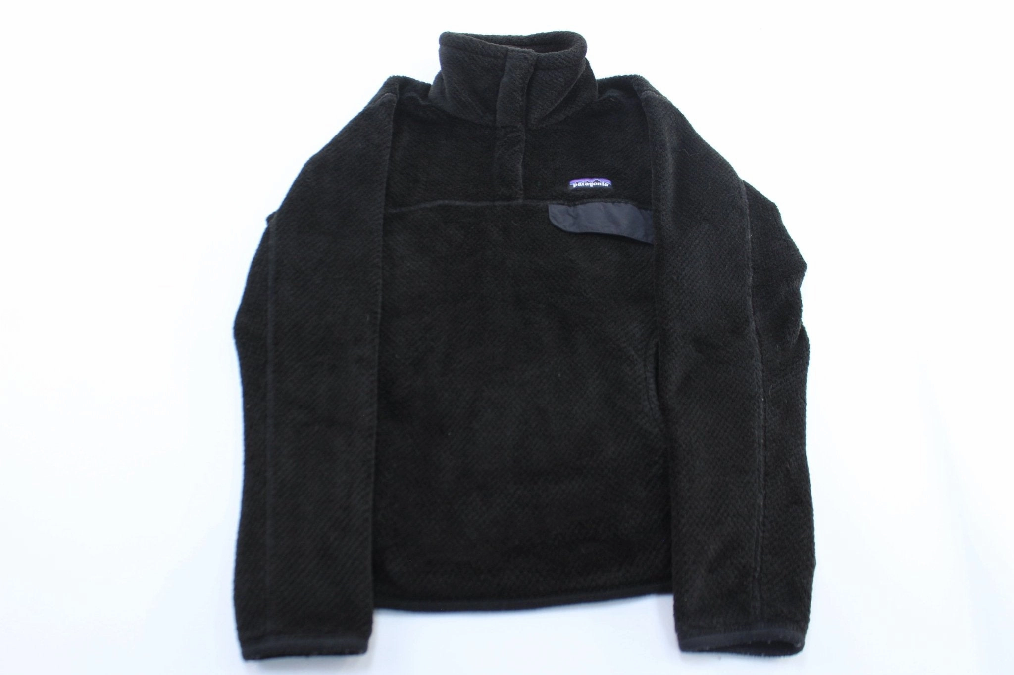 Women's Patagonia Logo Patch Black Snap-T Pullover Adjustable Water Repellent Finish