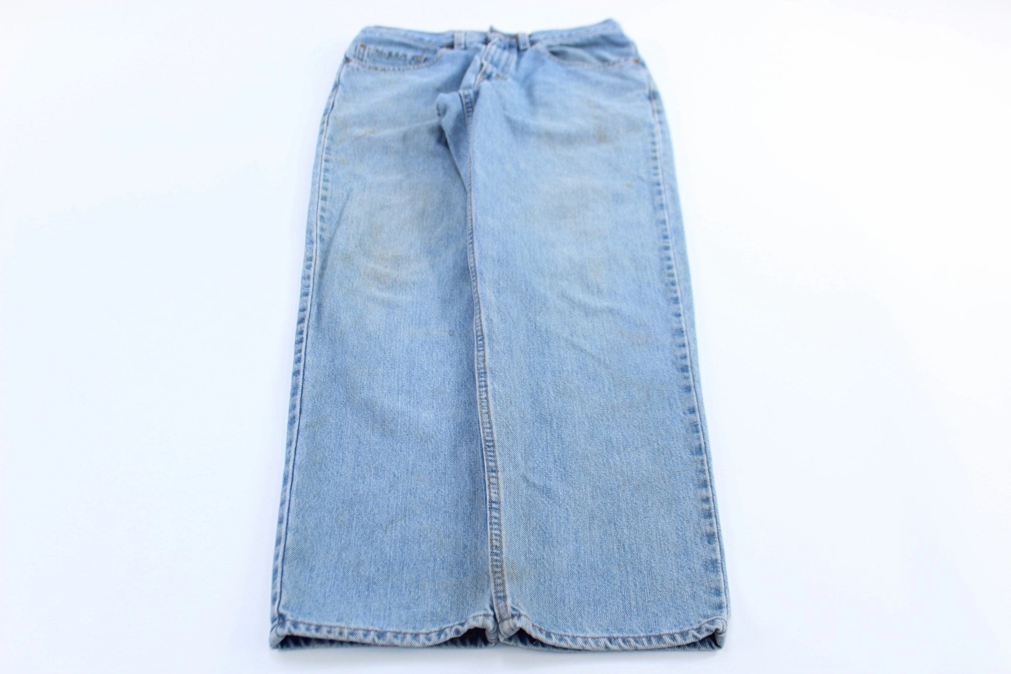 Fashionable Appeal Vintage Levi's 550 Light Wash Relaxed Fit  Denim Jeans