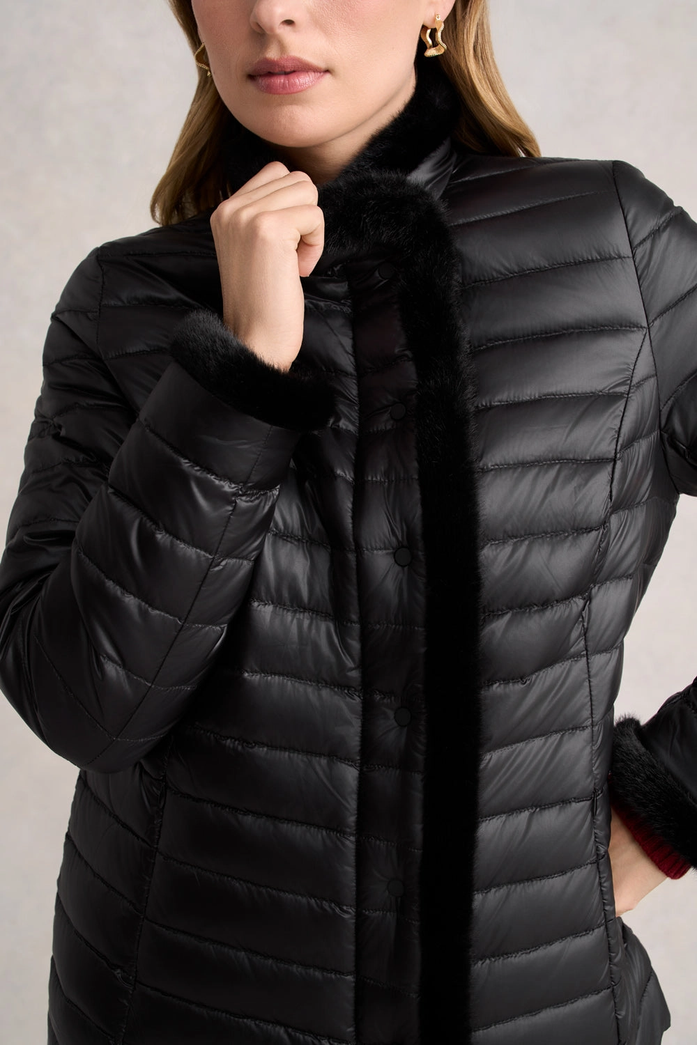 FoldableStructure Faux Fur Trim Puffer - Black