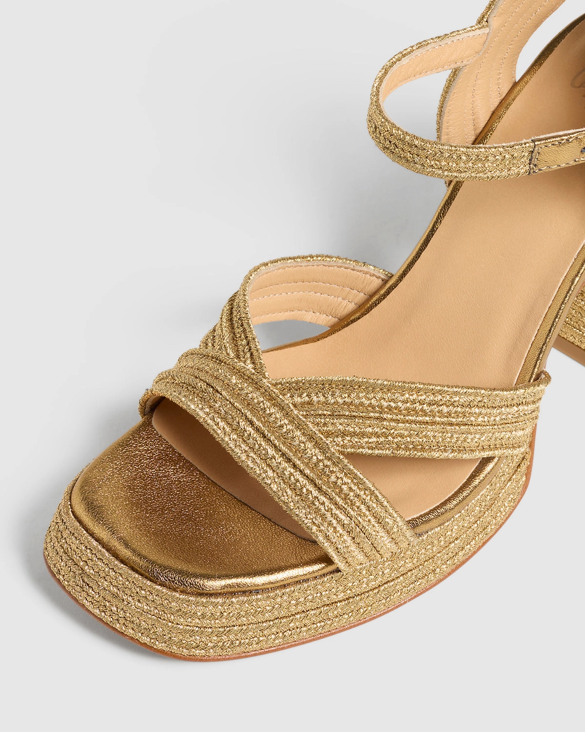 Valle Oro Viejo Platform Sandal Chic Sandals for Every Day Flat Comfort