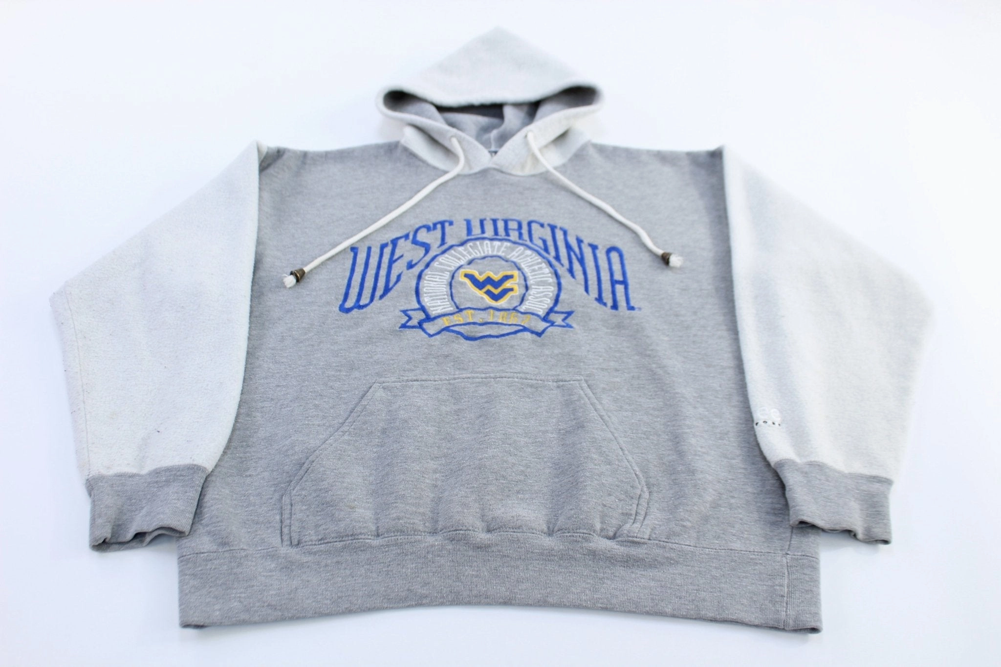90's West Virginia University Embroidered Pullover Hoodie Rain Protection suitable for religious ceremonies