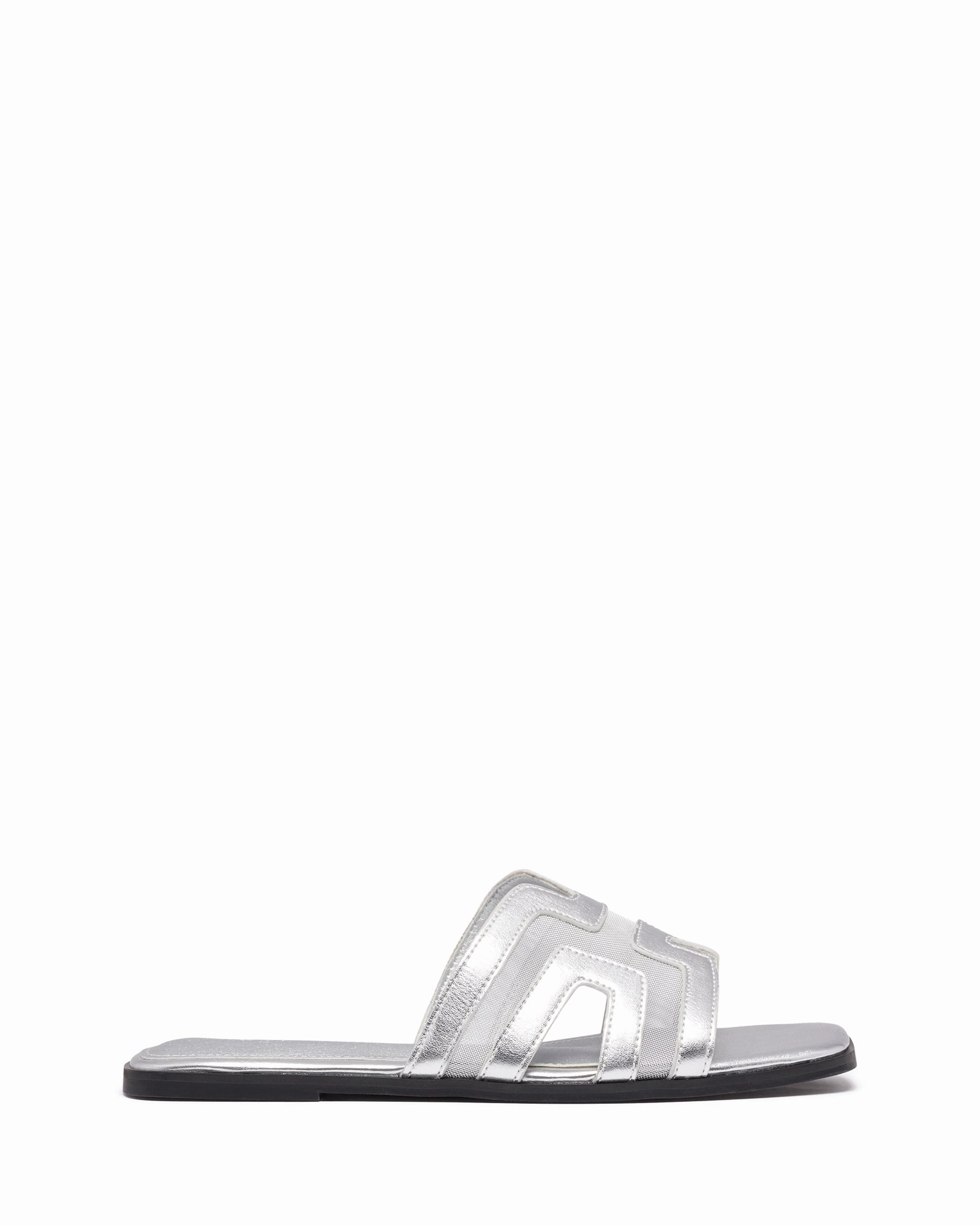 Gaze Flat Sandal Silver Mesh Everywhere Fit