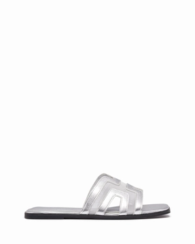 Gaze Flat Sandal Silver Mesh Everywhere Fit