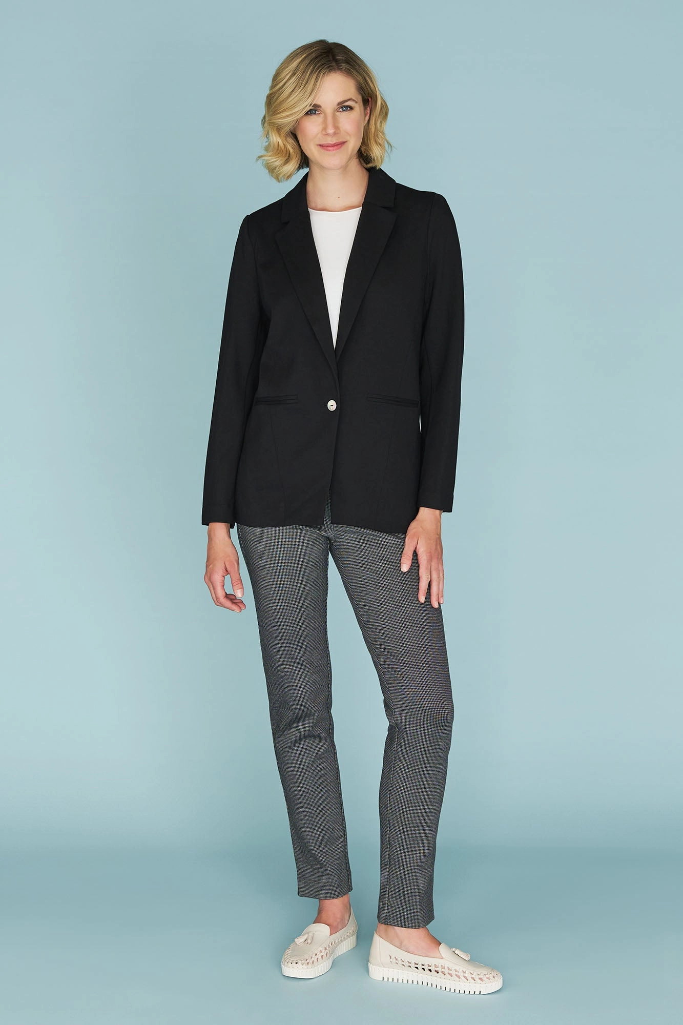 Moisture Wicking Layer Glow In Dark Accents Seam Detail Ponte Blazer - Black