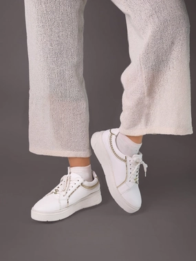 Dynamic Lacing Lightweight Ride Kelsey Gold Sneakers