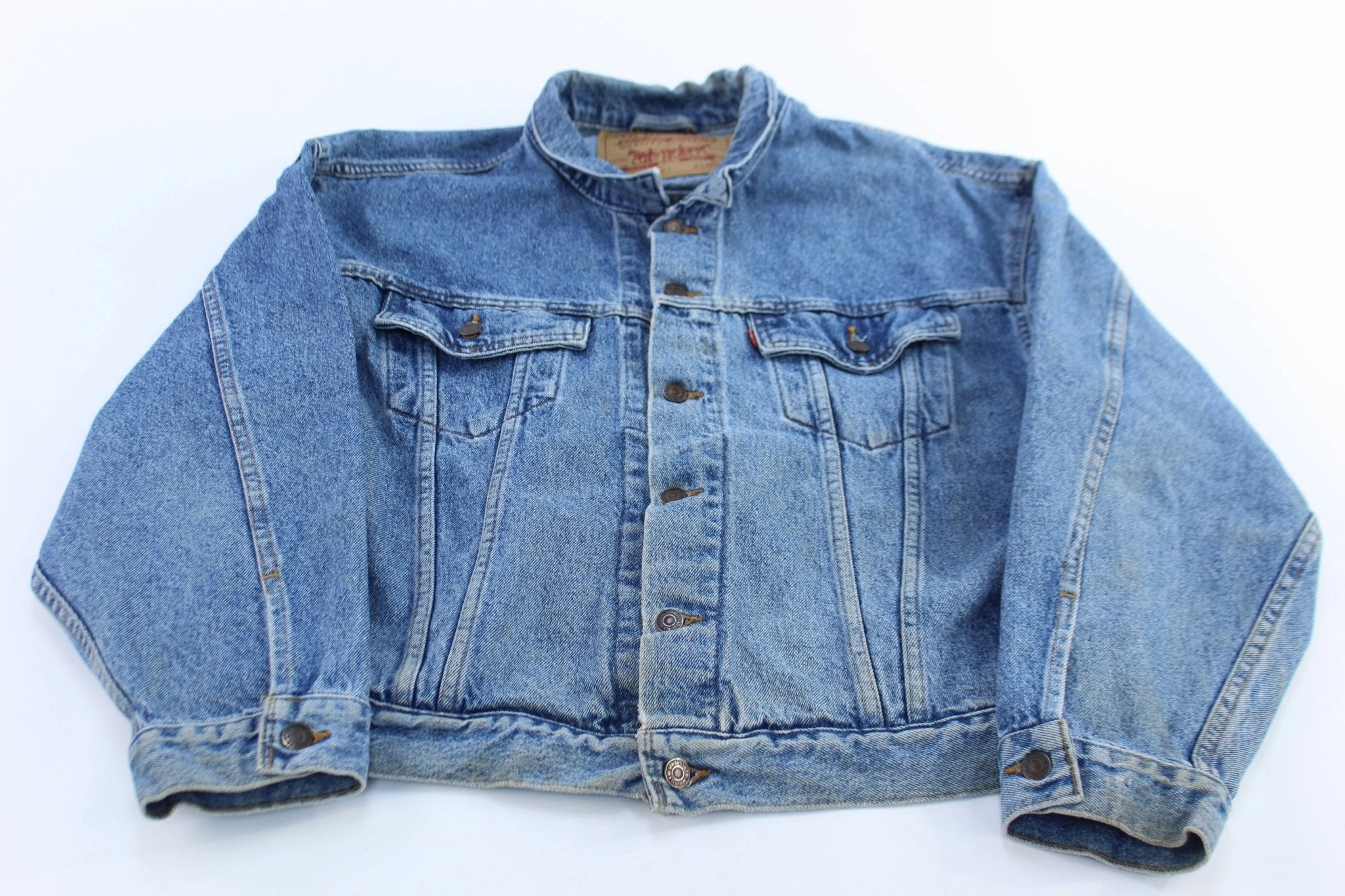 Volunteer Smart Layer Levi's Embroidered "501 Live The Legend" Denim Jacket