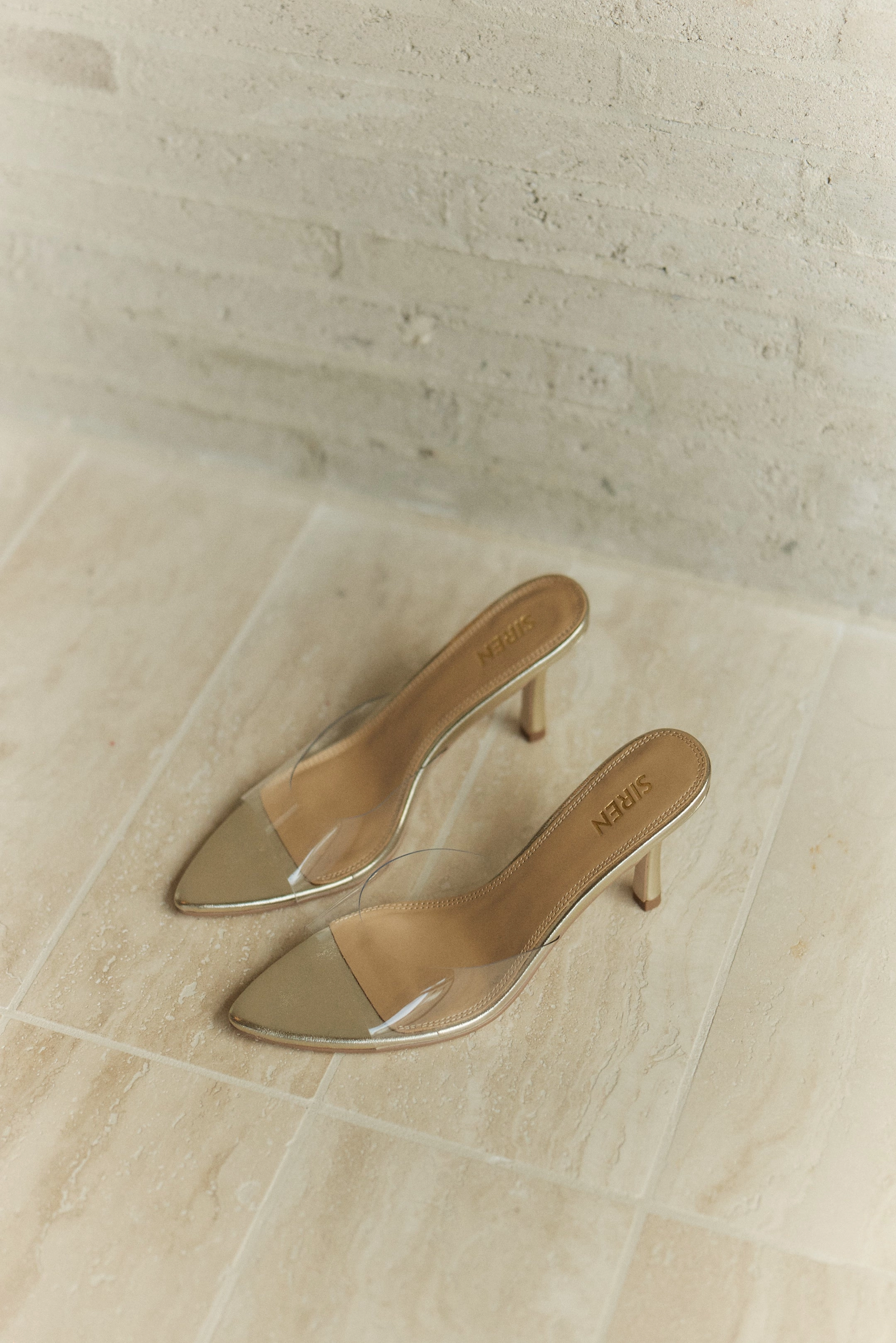 Comfortable Pair Hyper Breathable Upper Margot Point Toe Mules - Gold Metallic Leather & Vinylite