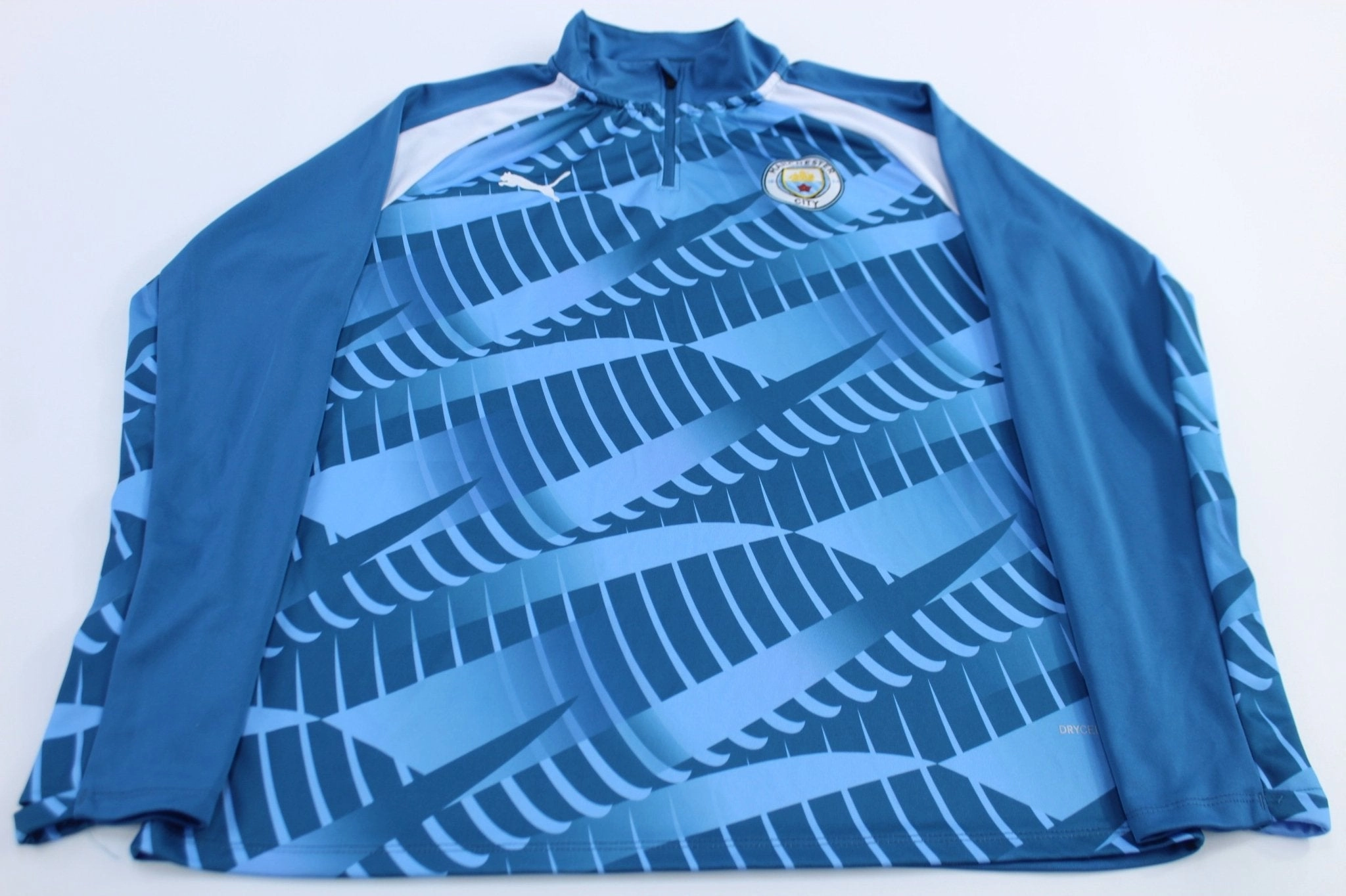 Long-sleeved Puma Embroidered Logo Manchester City Soccer Quarter Zip Pullover