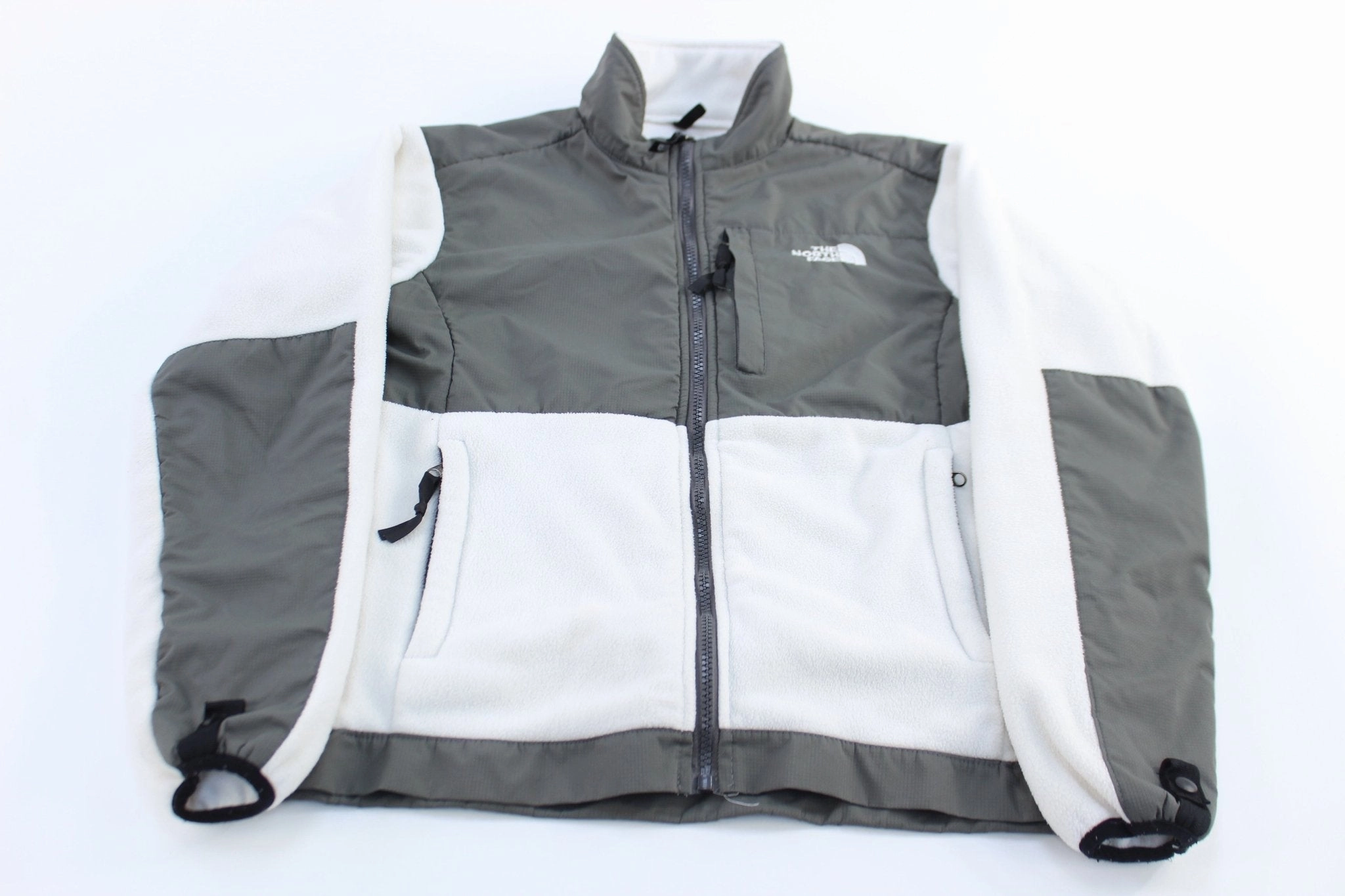 Women's The North Face Embroidered Logo Grey & White Denali Jacket Develop Everyday Warmth