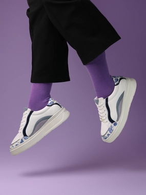 Ventilated Lining Textured Tread Monrow Ashley Blue Sneakers