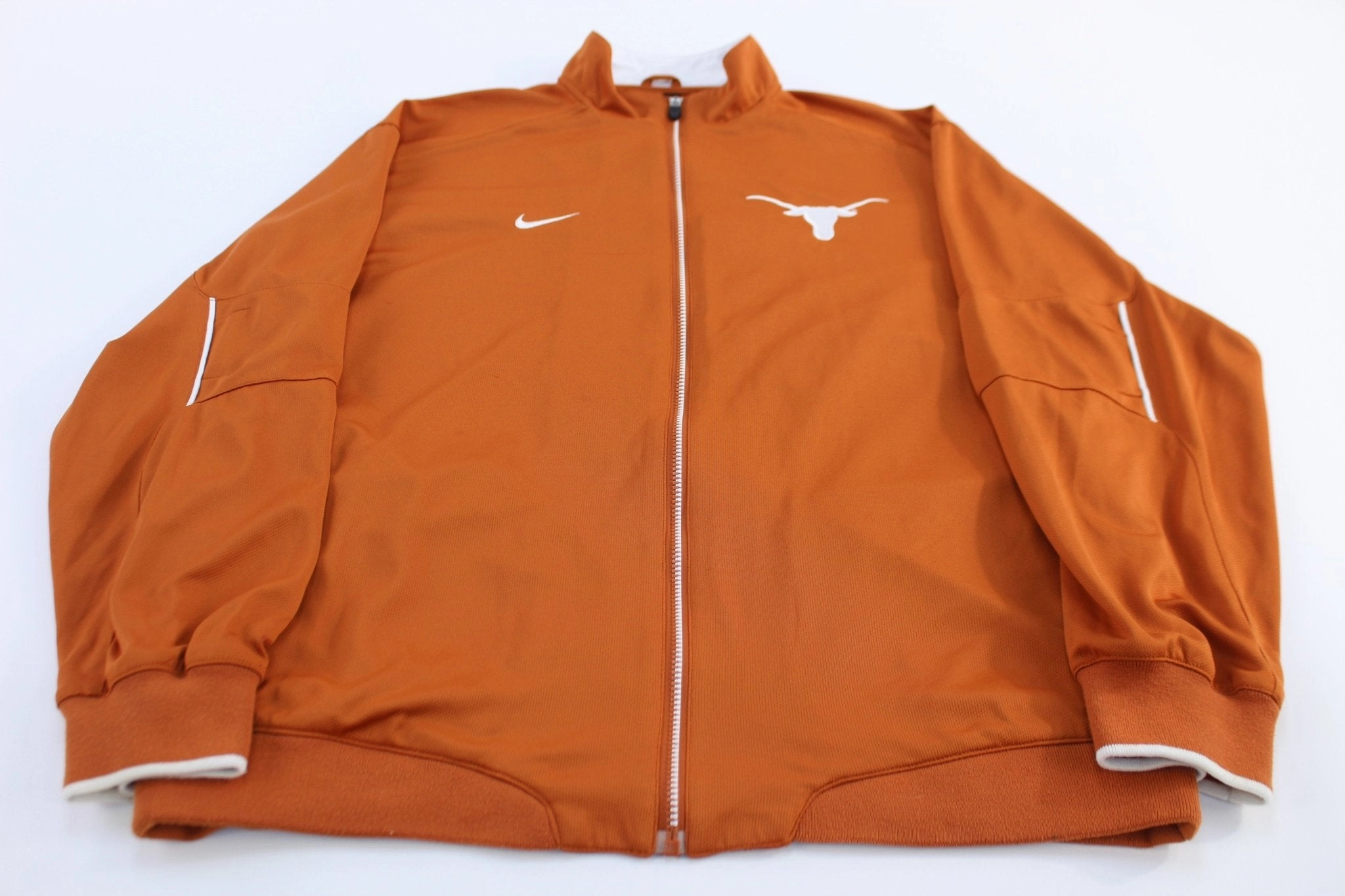 Casual Use suitable for mountain hikes Nike University of Texas Embroidered Full Zip Jacket
