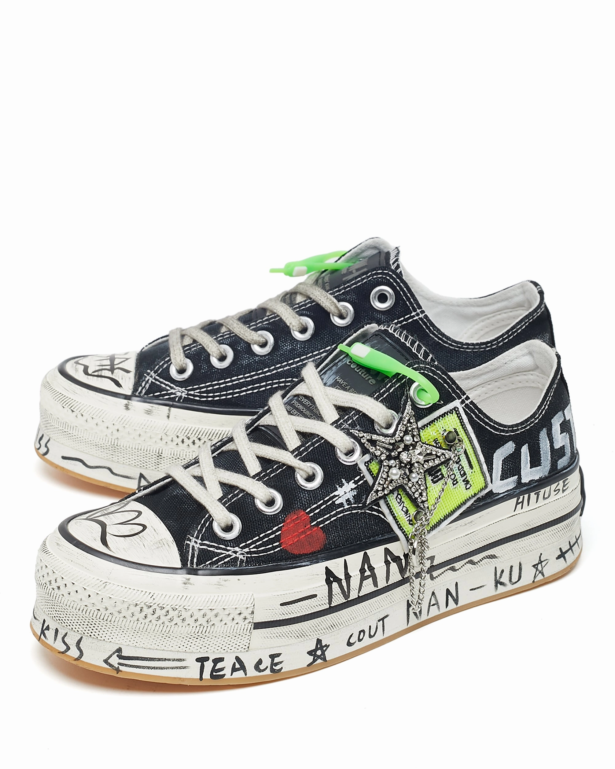 City Living Daily Basics North Black Fabric