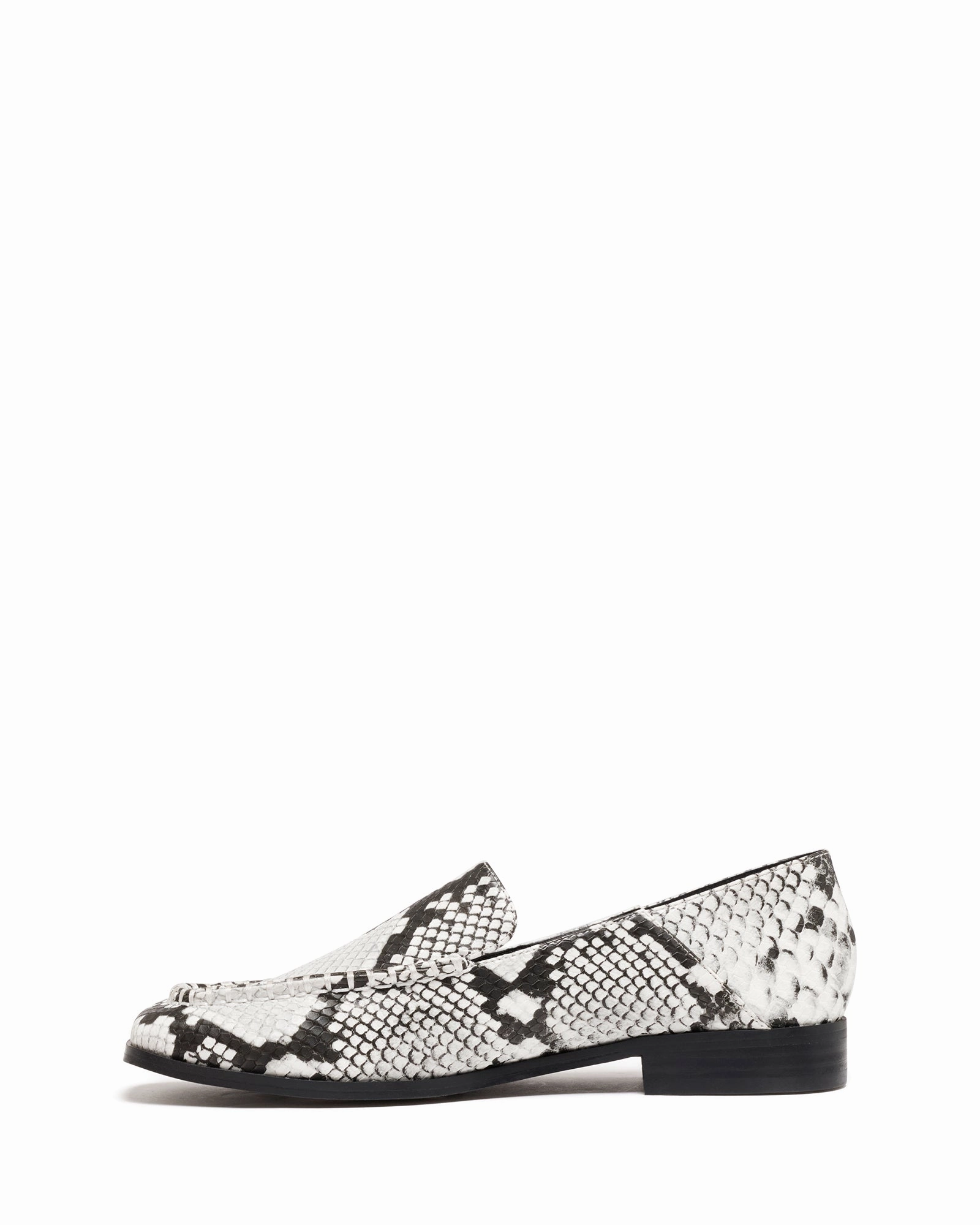 Nova Loafer Black/White Snake Bridge Step Lightweight Outsole