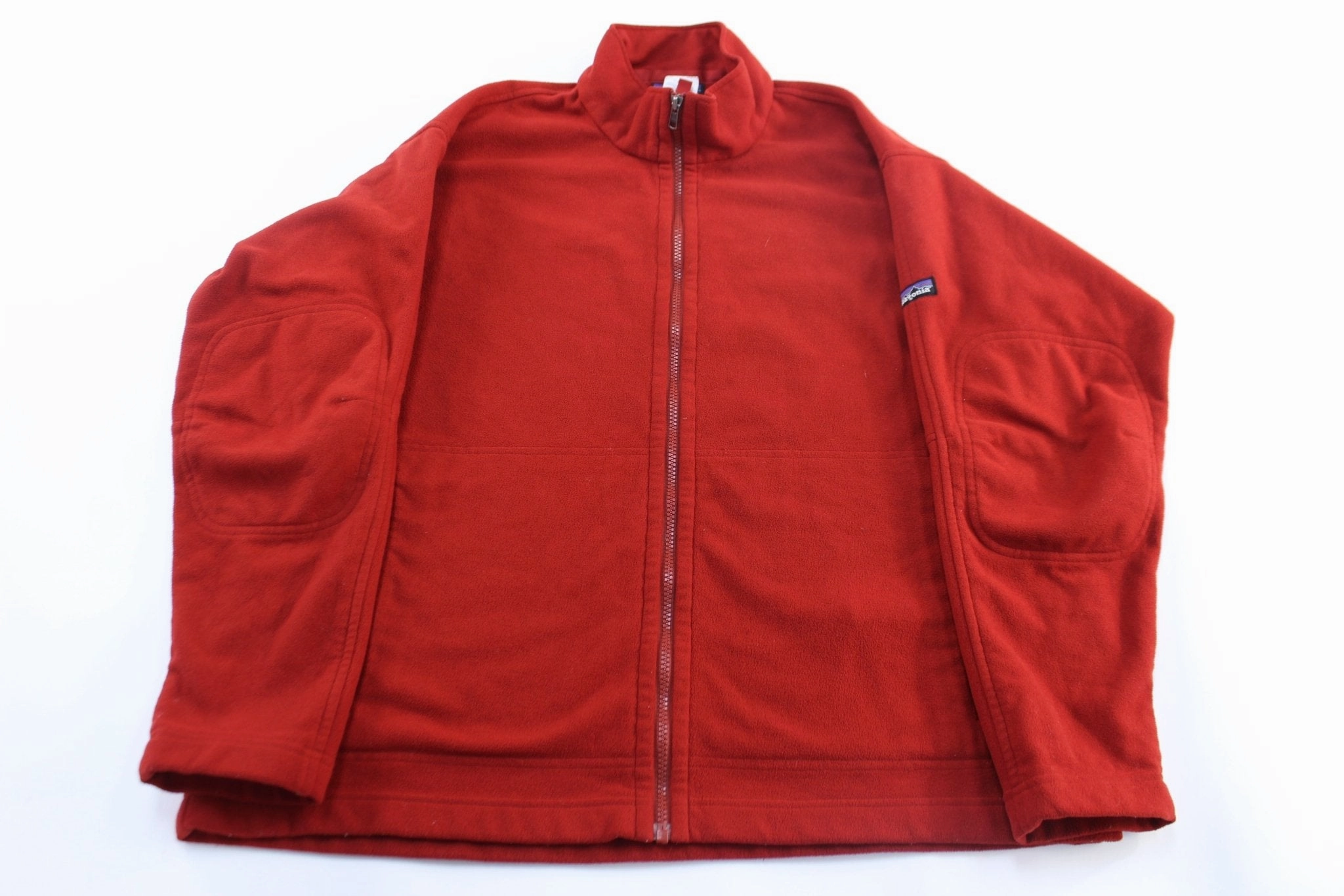 Patagonia Synchilla Logo Patch Red/Orange Fleece Zip Up Jacket suitable for volunteer work