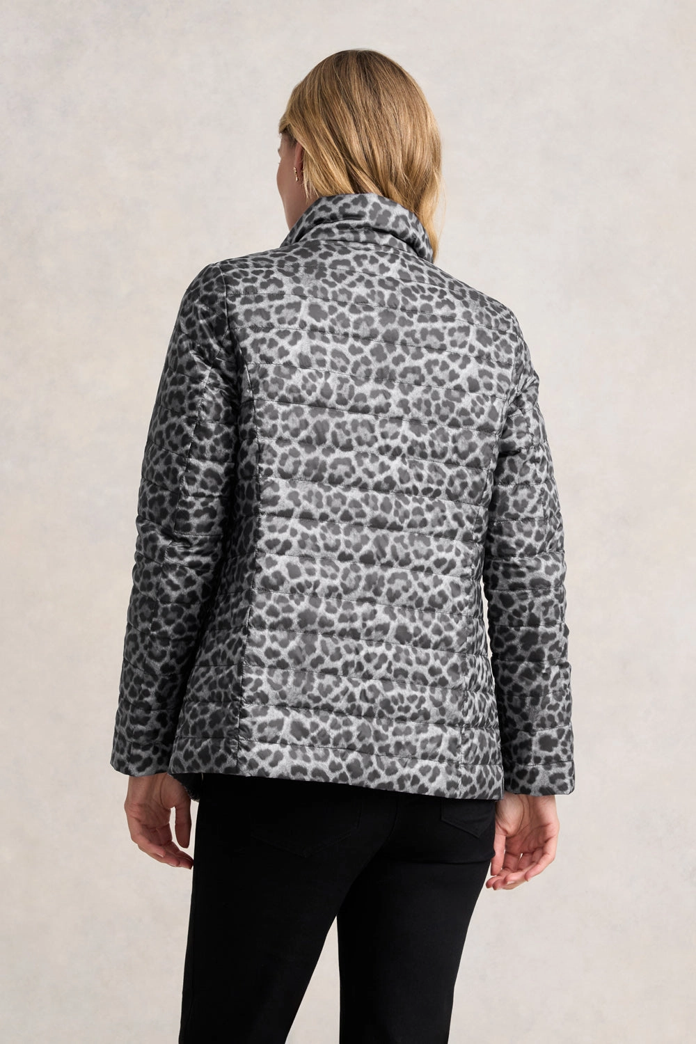 Neutral Tones Look Compression Panels Reversible Puffer Jacket - Black Leopard