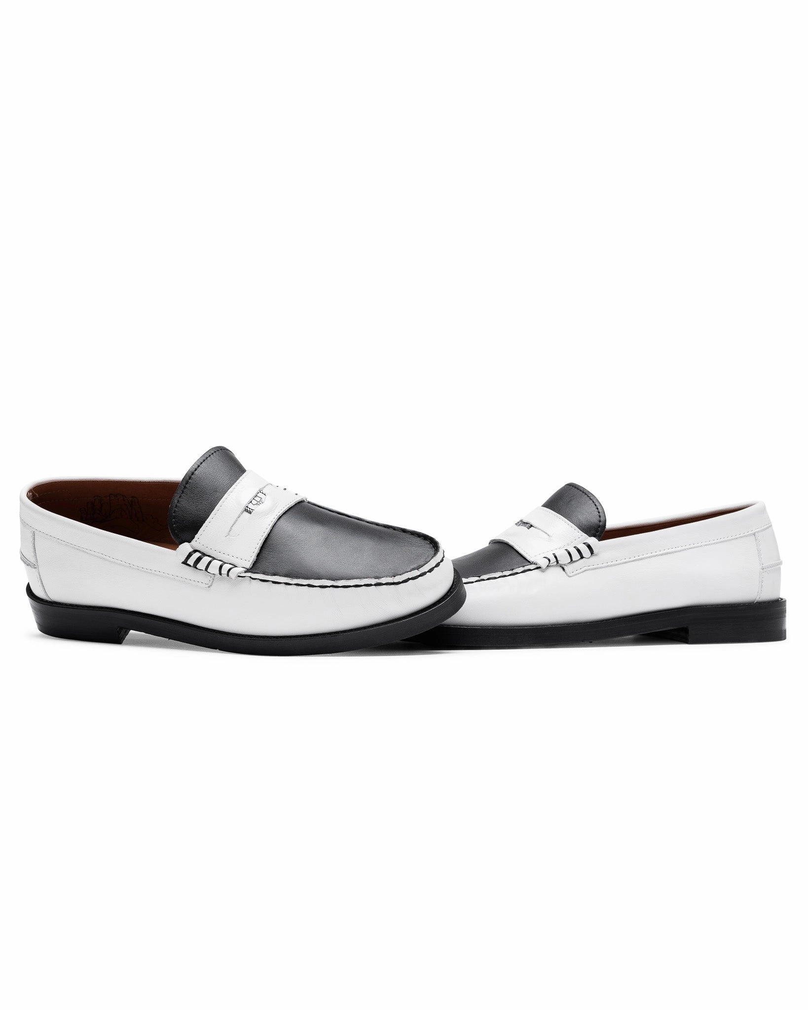 Riviera White/Black Leather Sleek Shift Everyday Walk