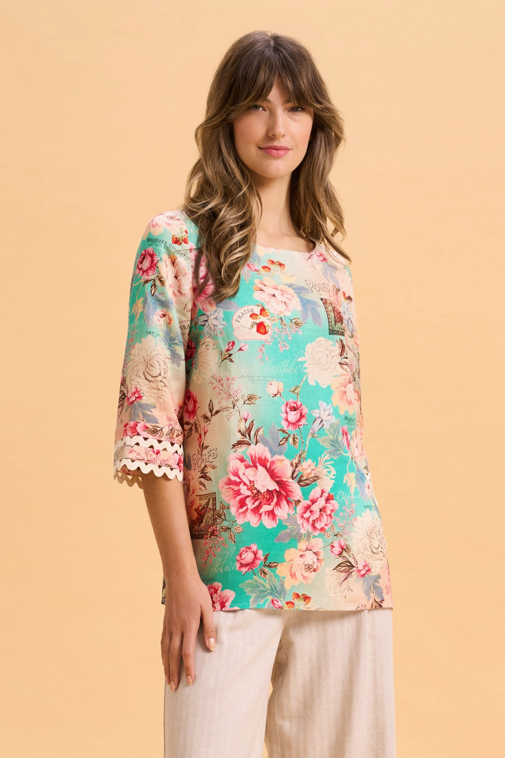 Sporty Top Linen Cuff Detail Top - French Bouquet Print