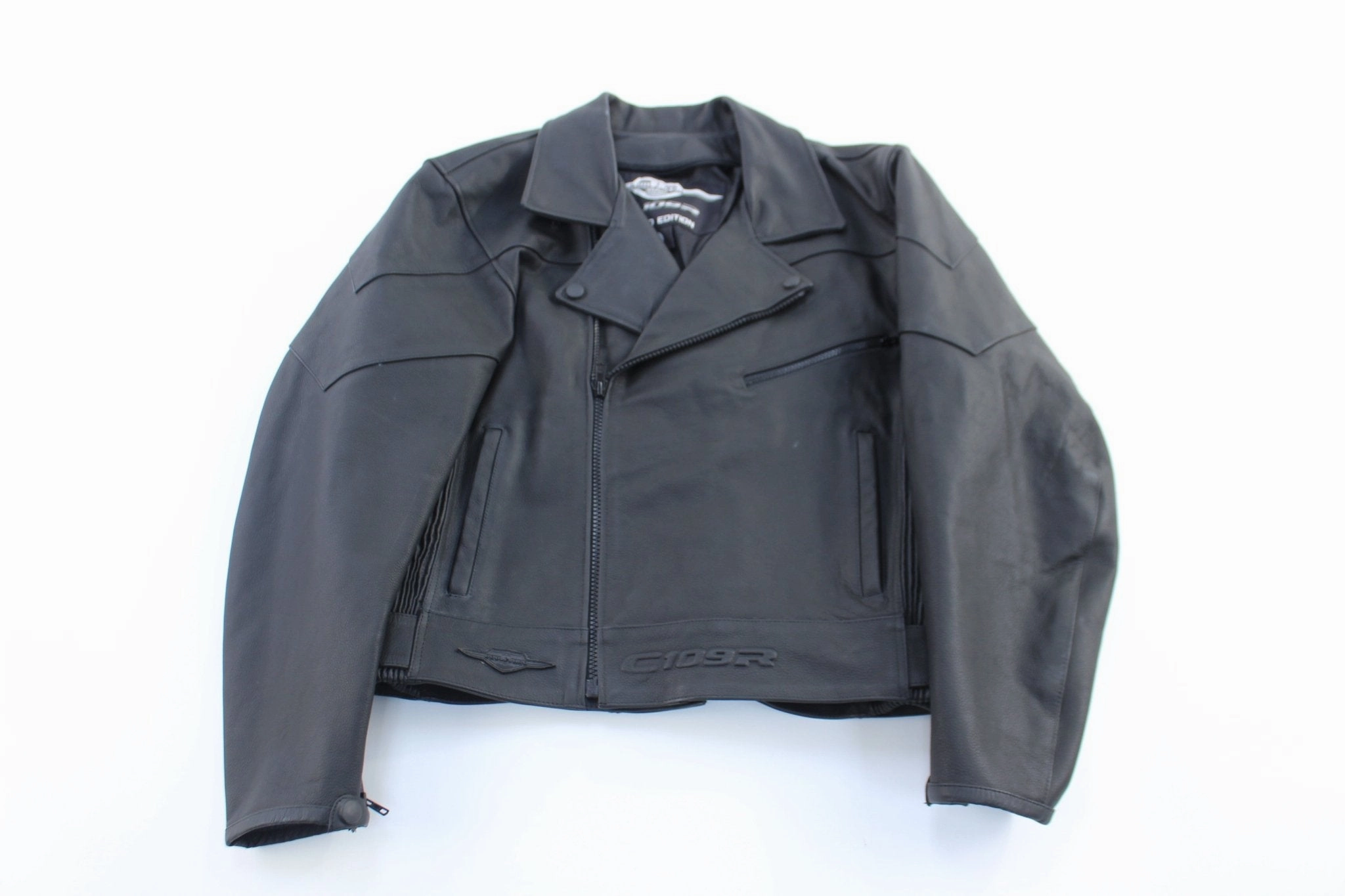 Suzuki Boulevard C 109R Limited Edition Black Leather Jacket Sporty Outerwear scarf