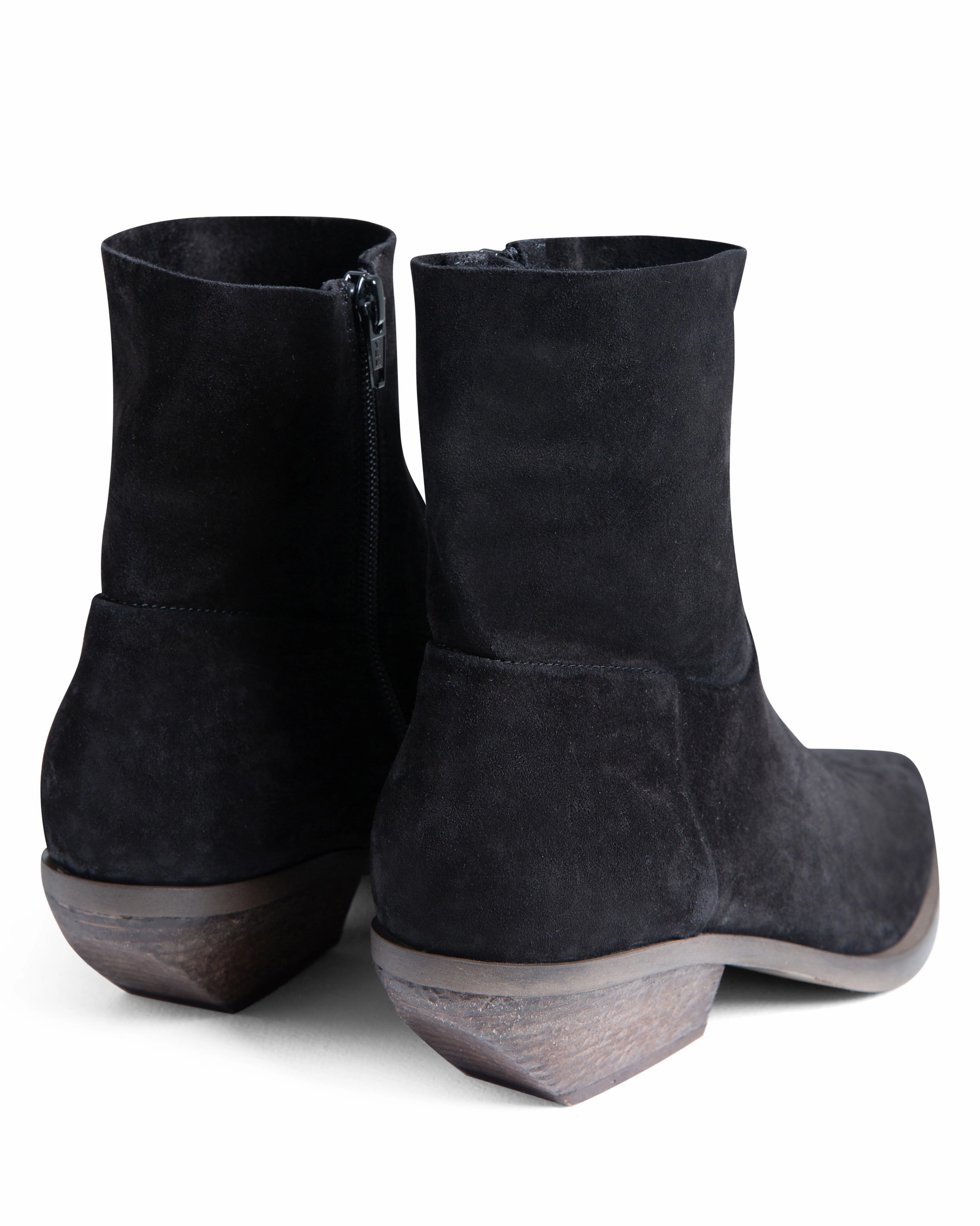 Classic Boots Sleek Line Western Ankle Boot Black Suede E4519