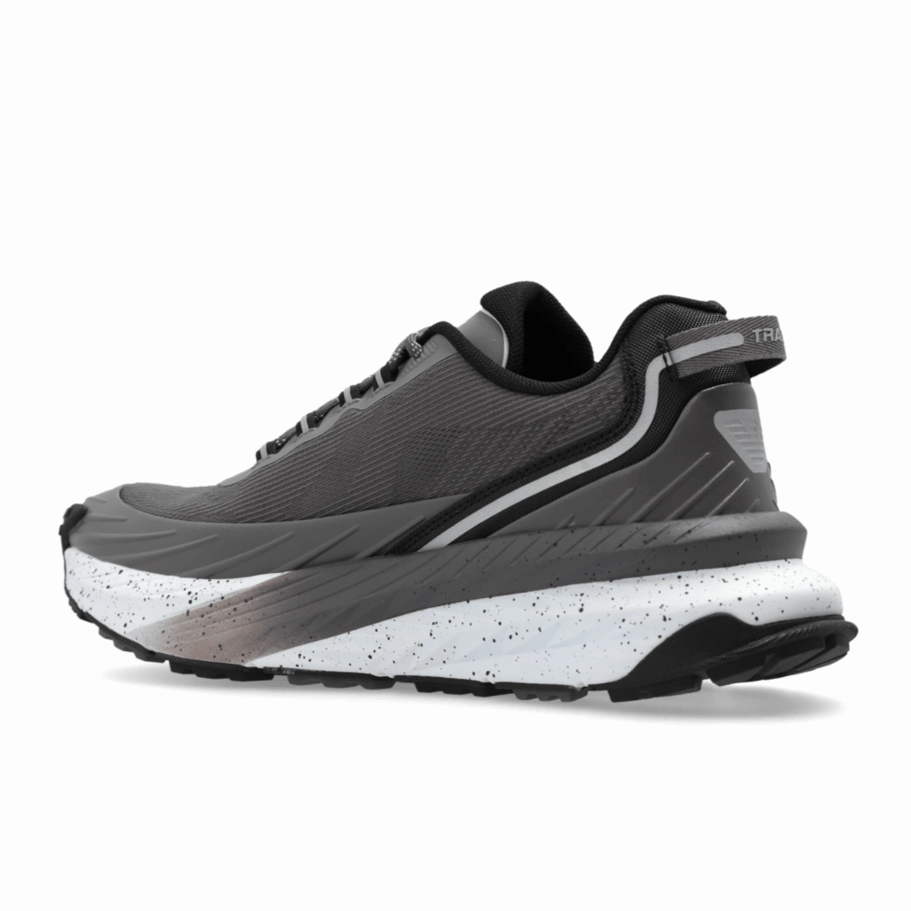 EA7 Crusher Sonic Trail Trainers Men Knit Fabric Design Urban Motion