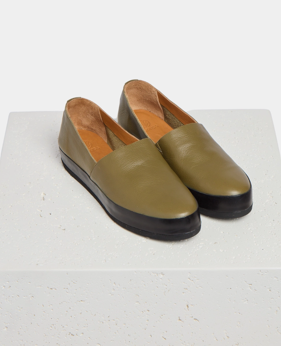 All-Purpose Footwear Chic Fit Gentian Flat