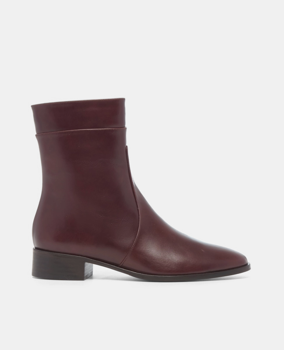 Secure Grip Miki Boot