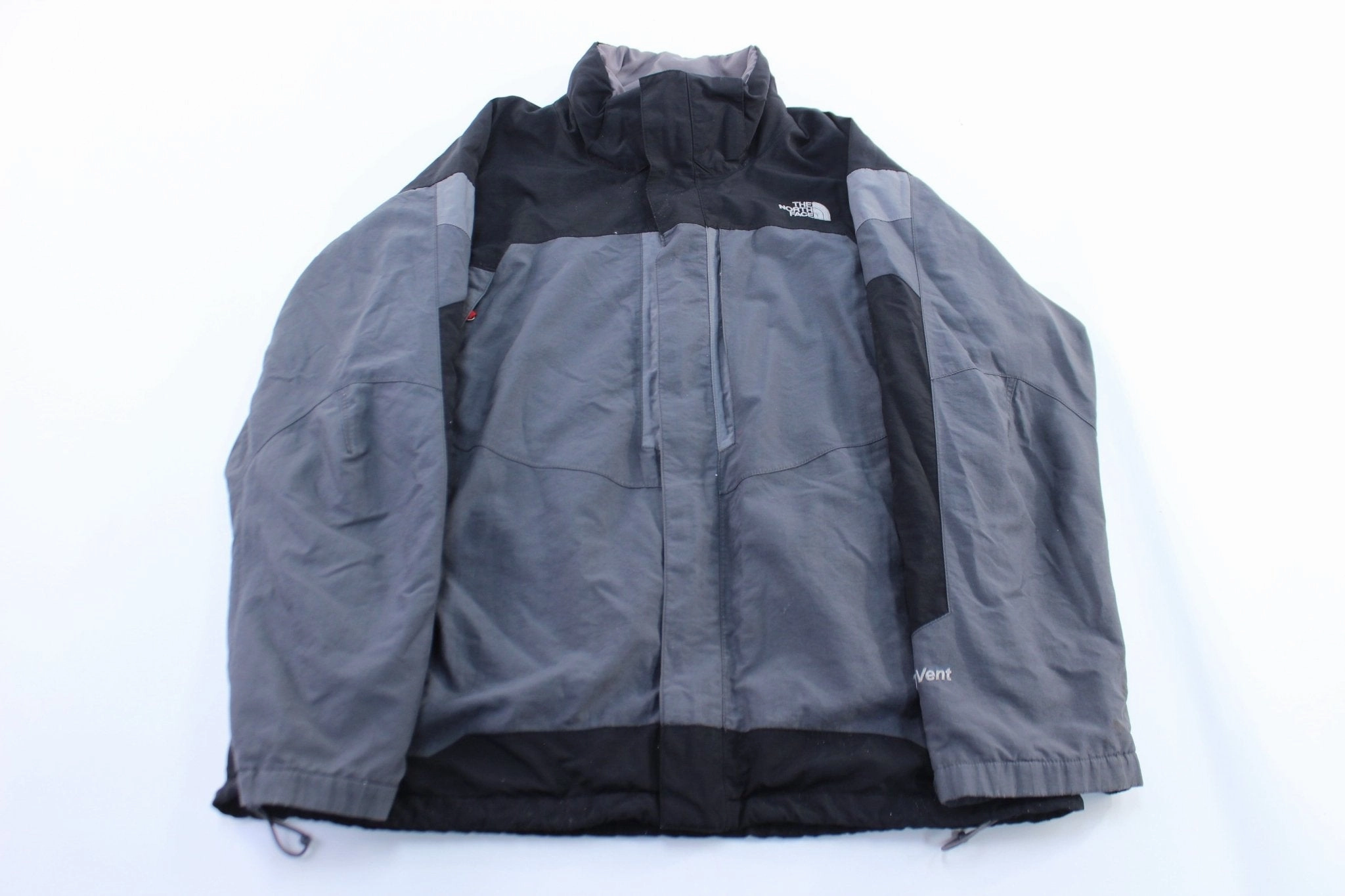 The North Face Embroidered Logo Grey & Black HyVent Jacket Gift suitable for video shooting