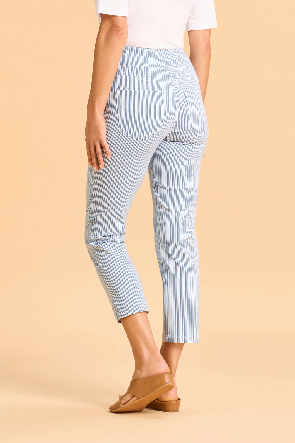 Minimalist Design Bengajean? 3/4 Seersucker - Navy & White Stripe