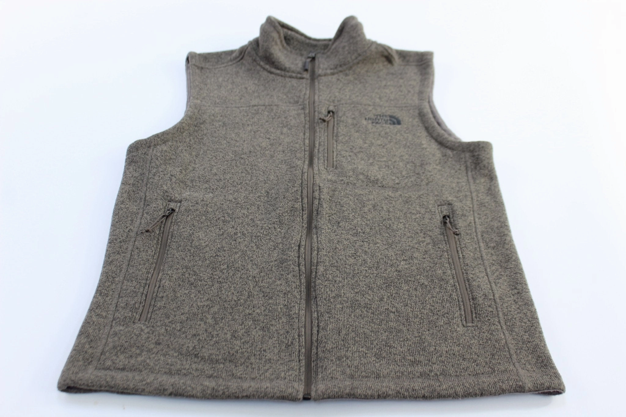 The North Face Embroidered Logo Black Zip Up Vest coordinating piece Flexible Movement