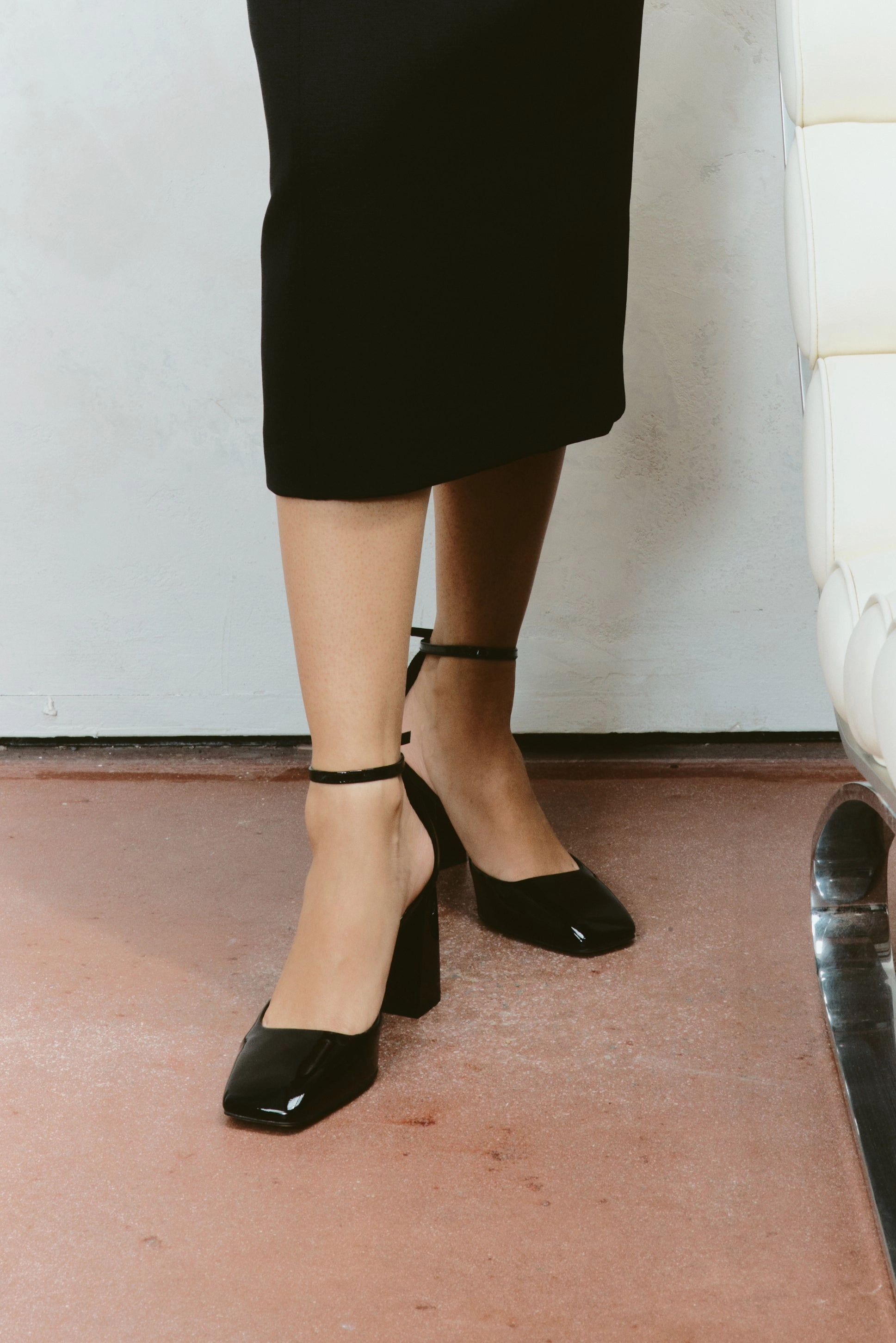 Travis Closed Toe Block Heels - Black Patent Leather Step Low Balanced Step