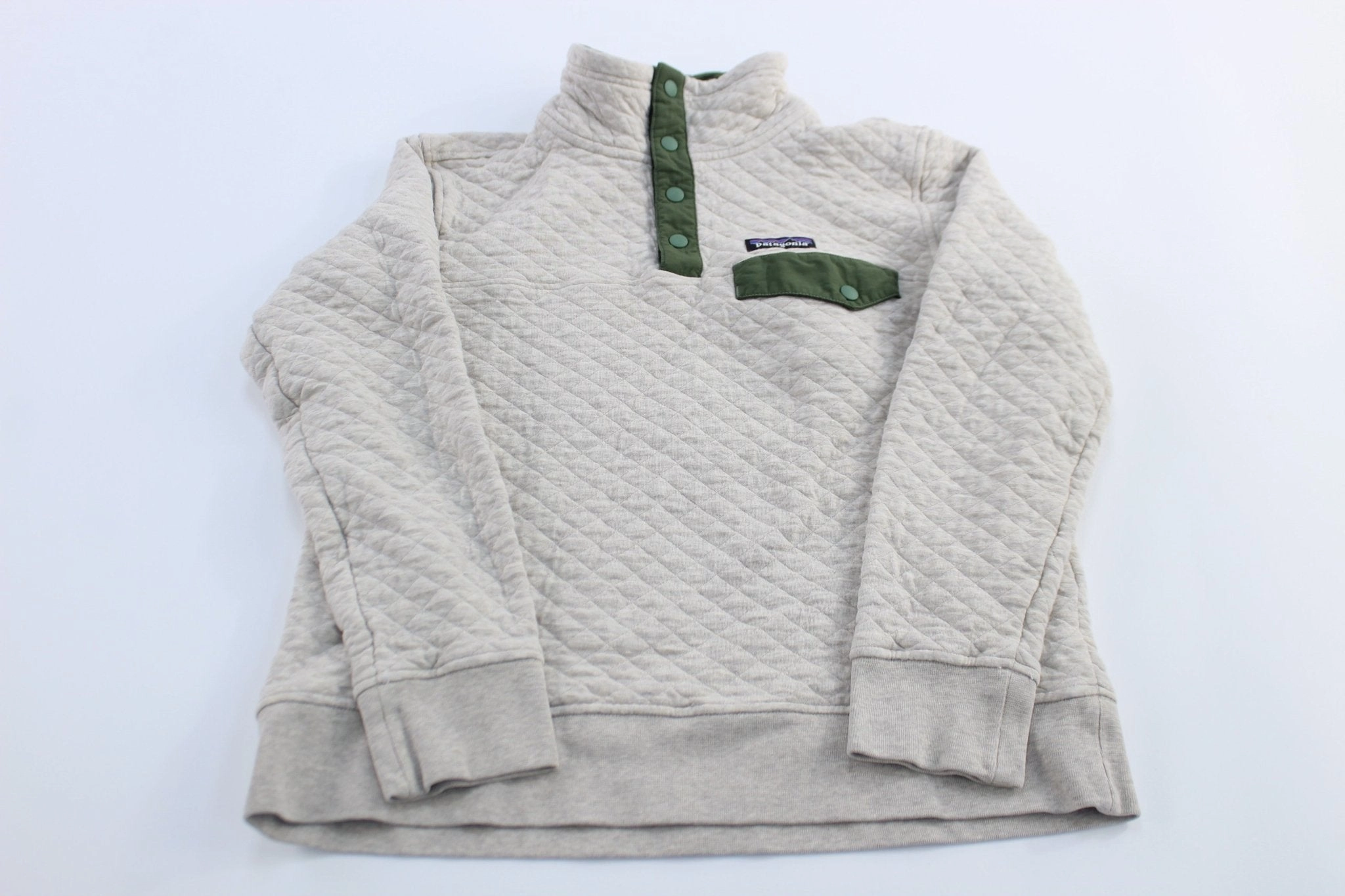 Base Layer Women's Patagonia Logo Patch Grey & Green Snap-T Pullover