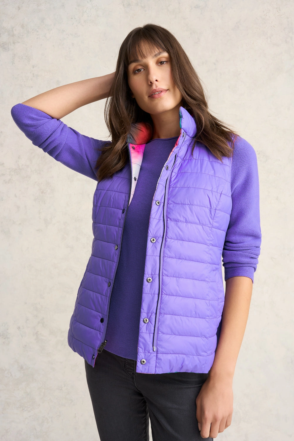 Sustainable Packaging AntiPilling Finish Reversible Puffer Vest - Aurora Print