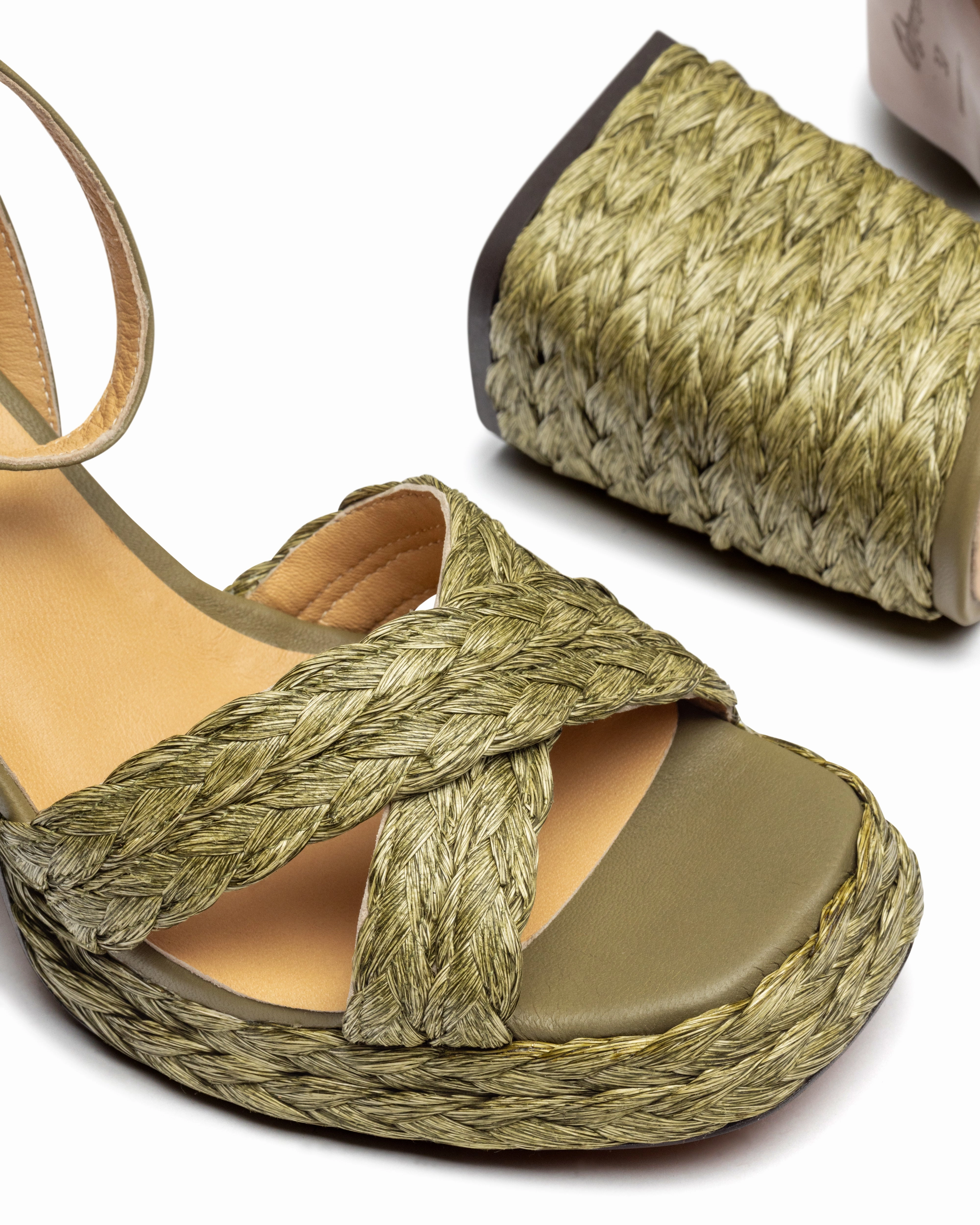 Chic Durable Valeriette Olive Platform Raffia Sandal