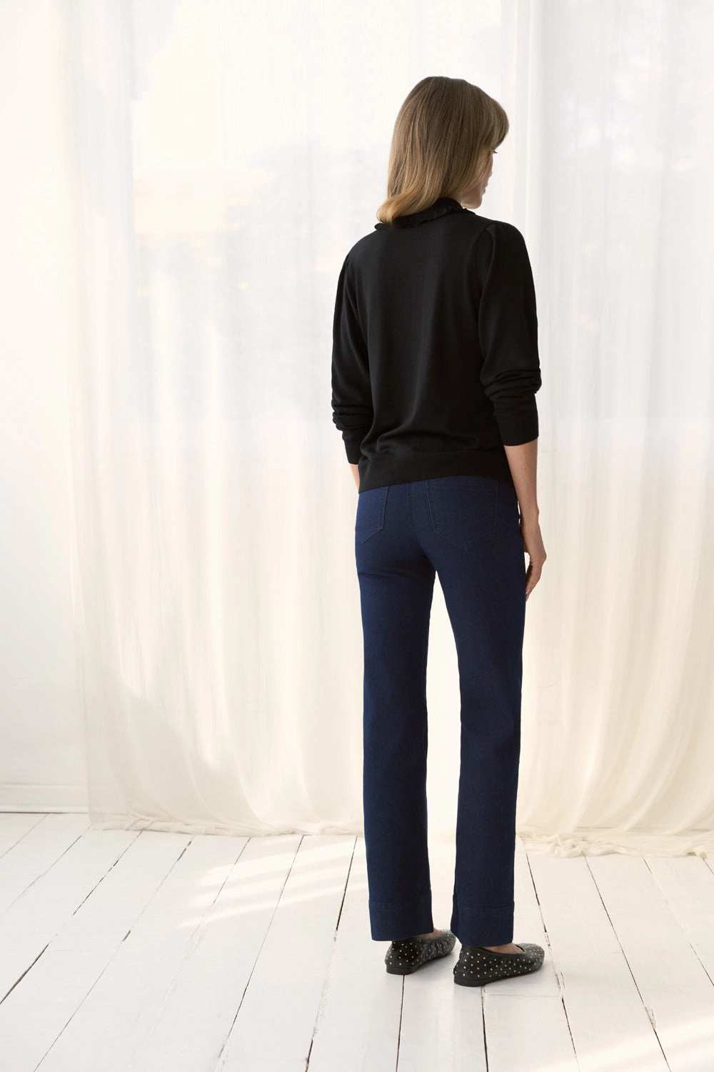 Merino Wool Blend Modern Outfit Long Sleeve Wool Knit - Black