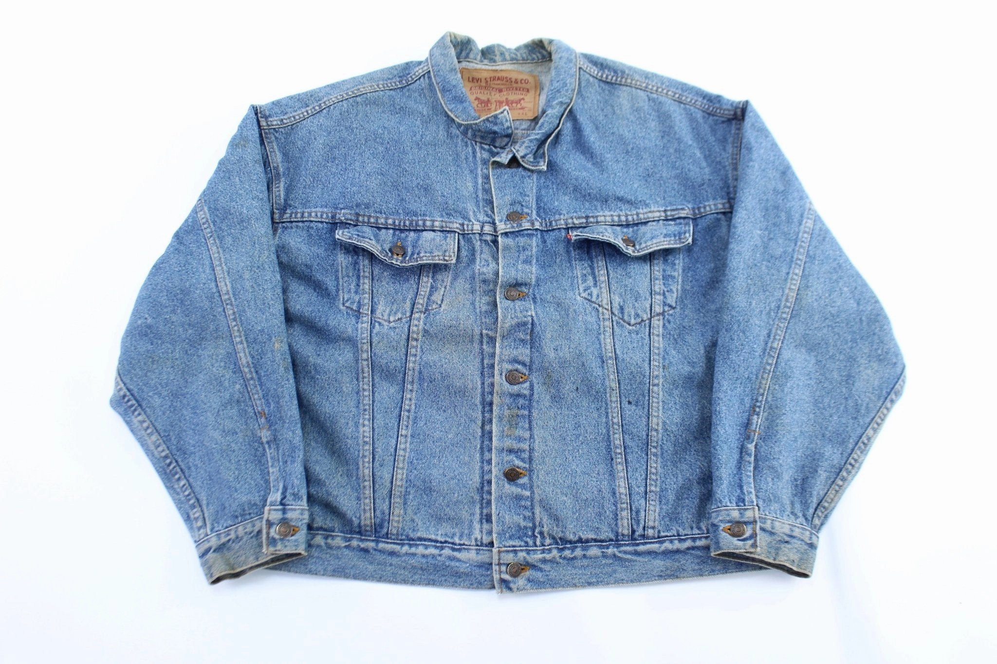 Comfortable fit 90's Levi's Embroidered Universal Studios Denim Jacket