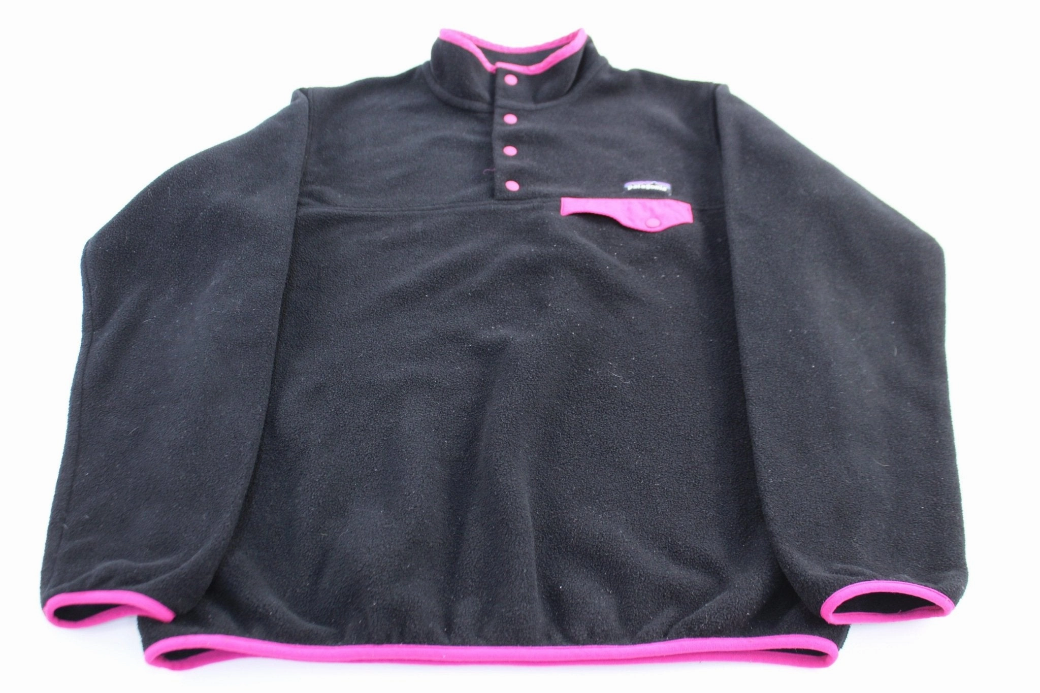 mountain vacation sports practice Women's Patagonia Synchilla Pink & Black Snap-T Fleece Pullover