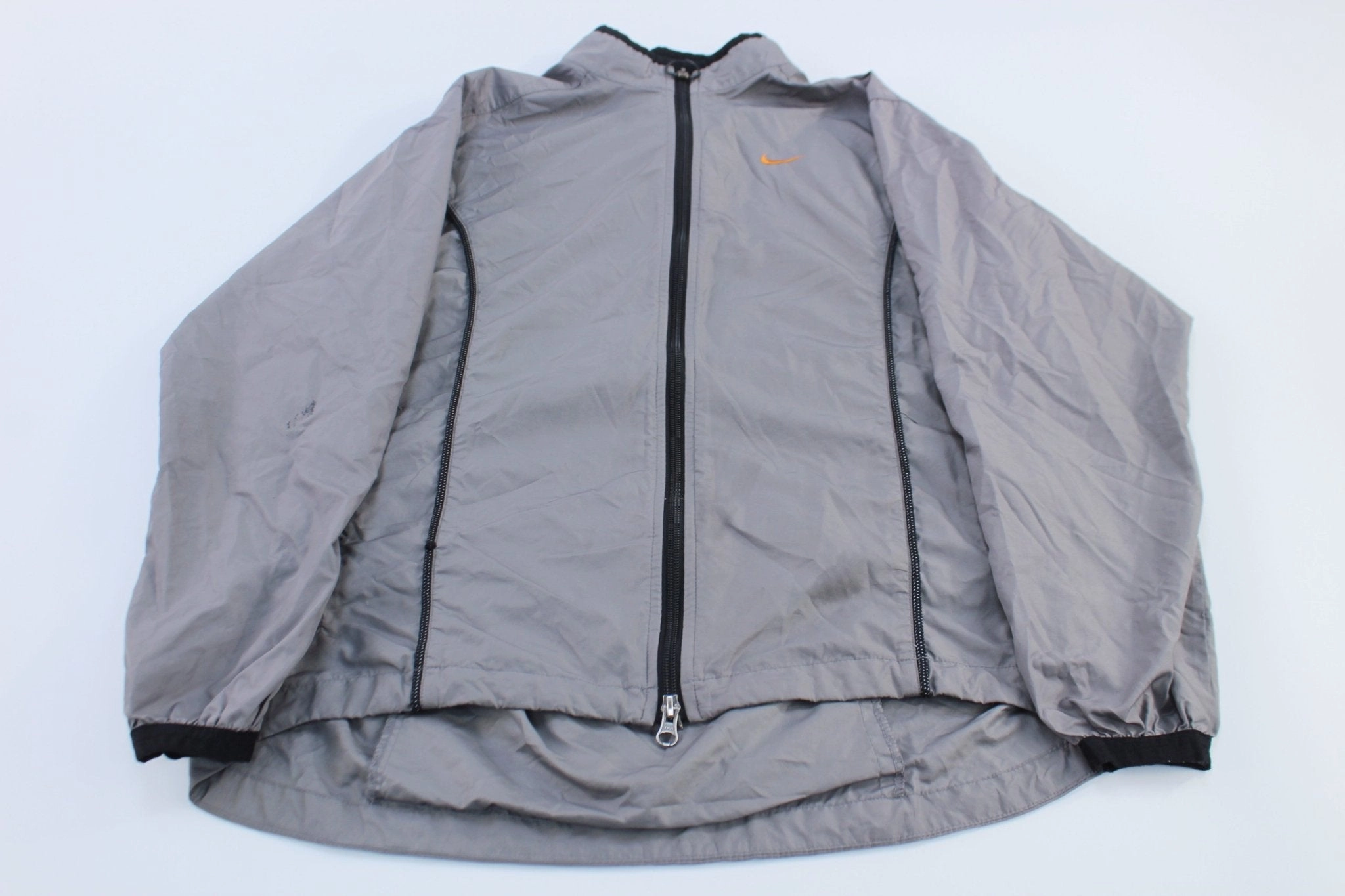 Women's 90's Nike Embroidered Logo Grey & Black Zip Up Jacket Functional Layering Lightweight Waterproof