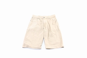Relaxed Comfort Look Active Motion Levi's 569 Tan Denim Shorts